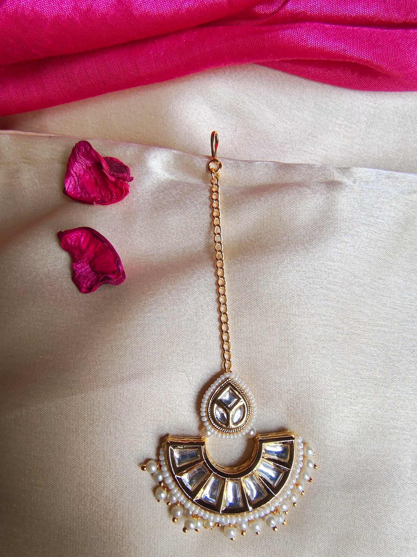 IVORY NAINA MAANG TIKKA