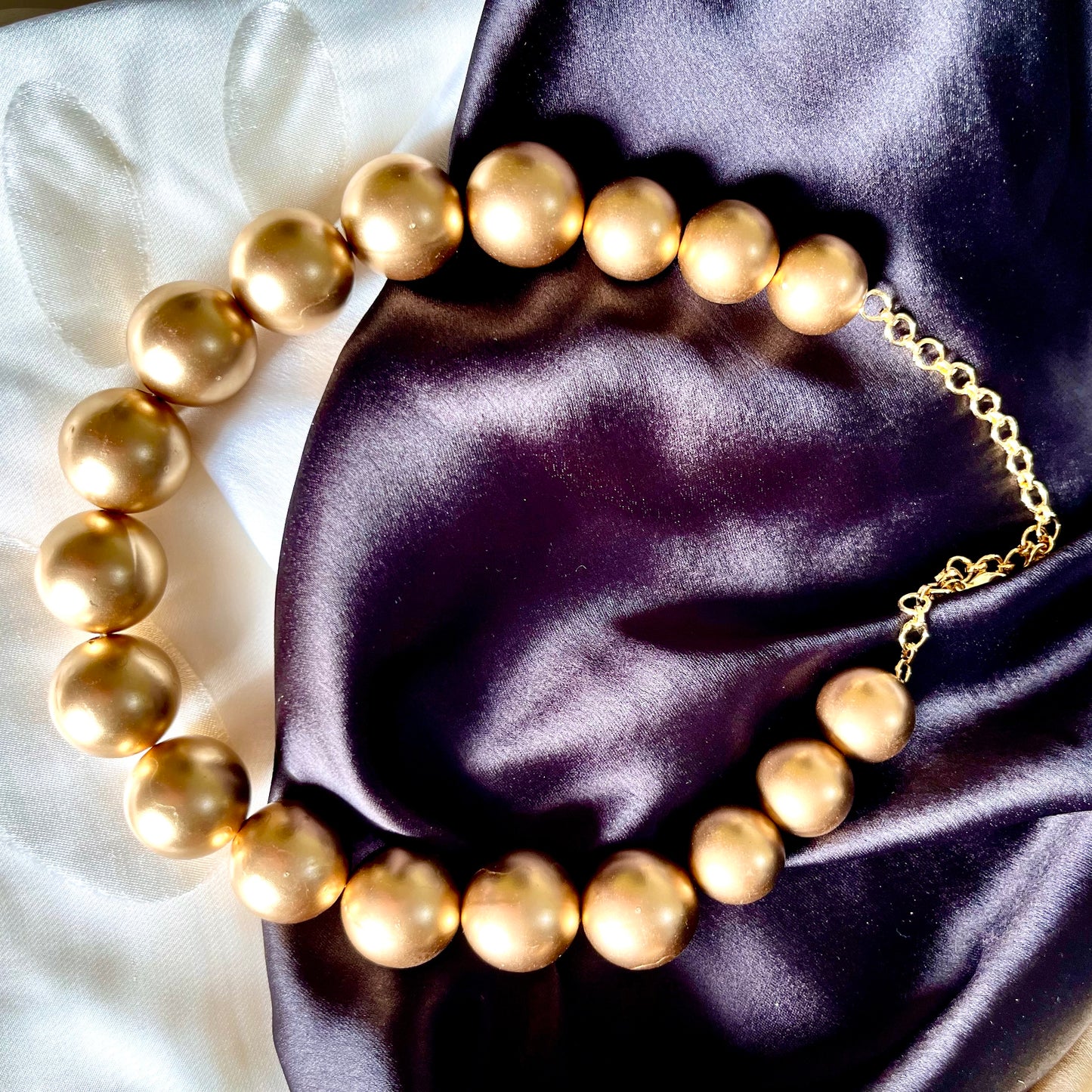 BOLDGOLD MATTE NECKPIECE