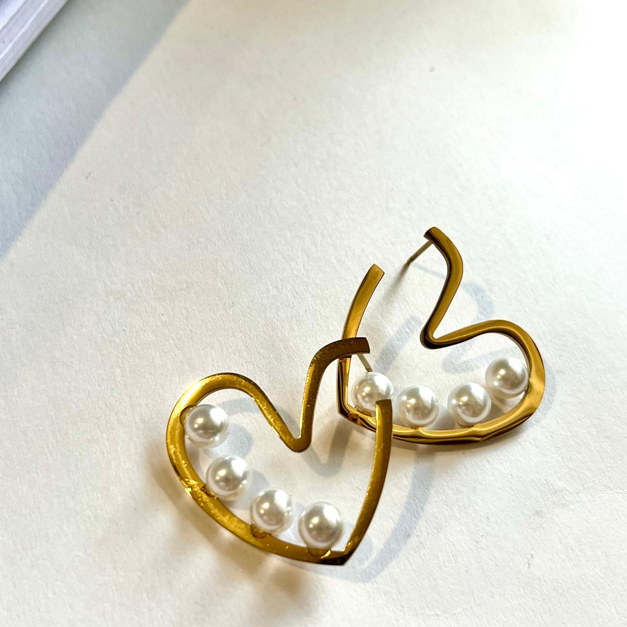 GOLDEN HEART PEARL STUDS