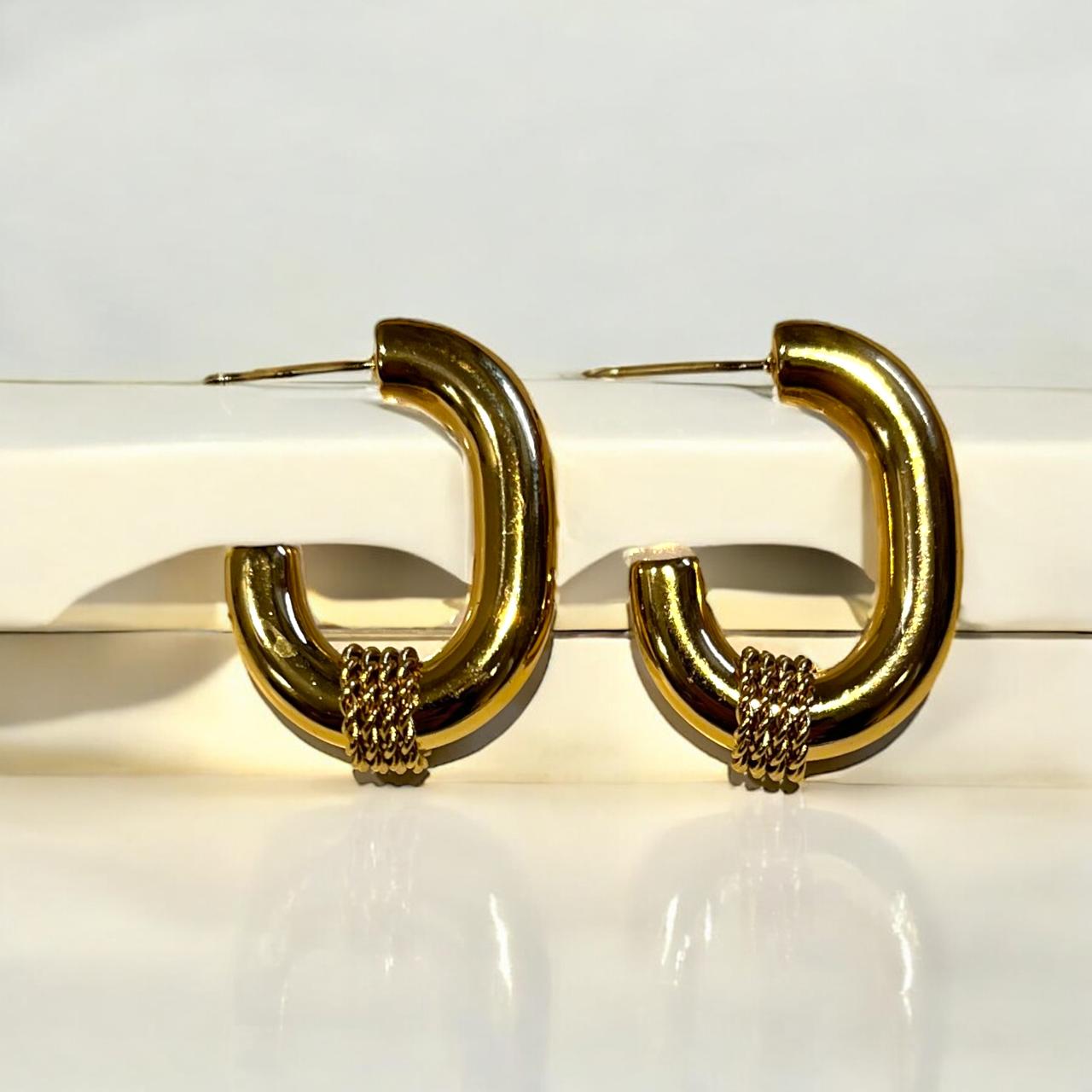 GOLD LUNA HOOPS