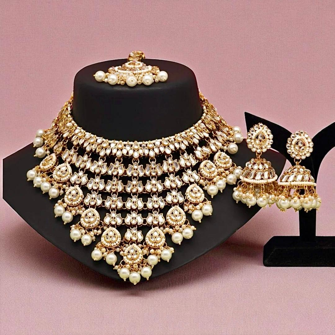IVORY ARYA NECKLACE SET