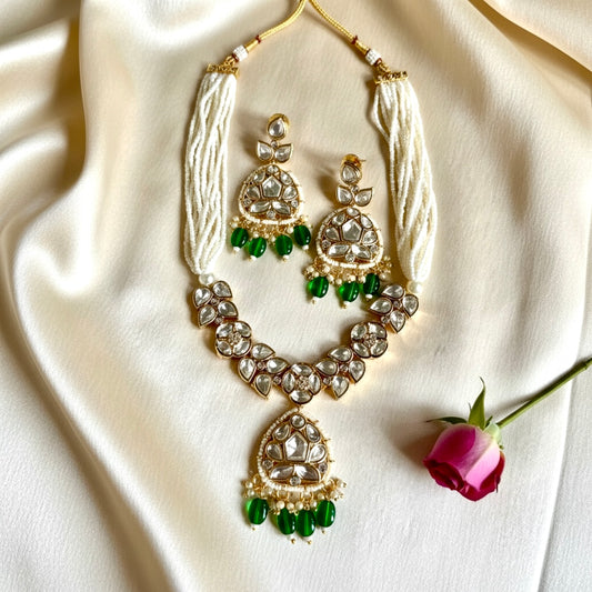 EMERALD RADHA NECKLACE SET