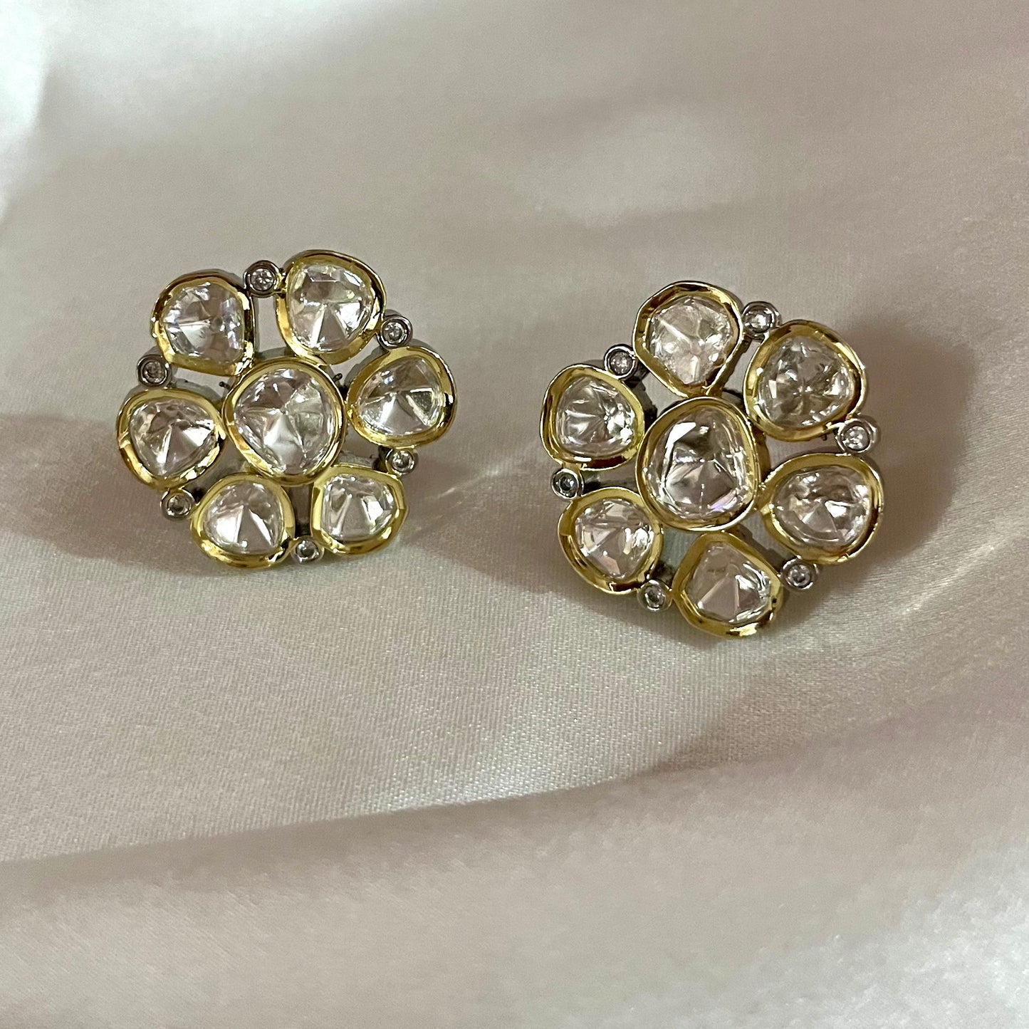 GOLDEN PETAL POLKI STUDS