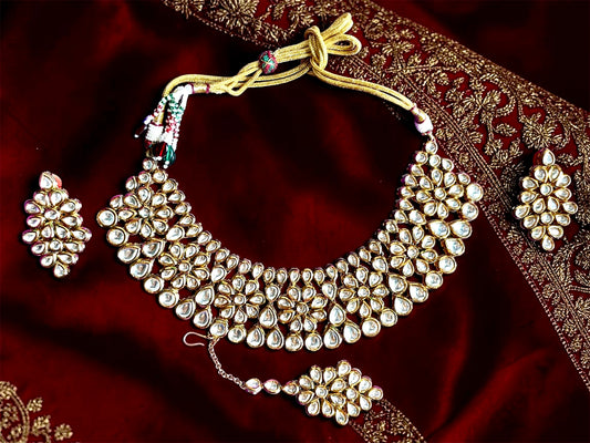 GOLDEN SHEEN NECKLACE SET