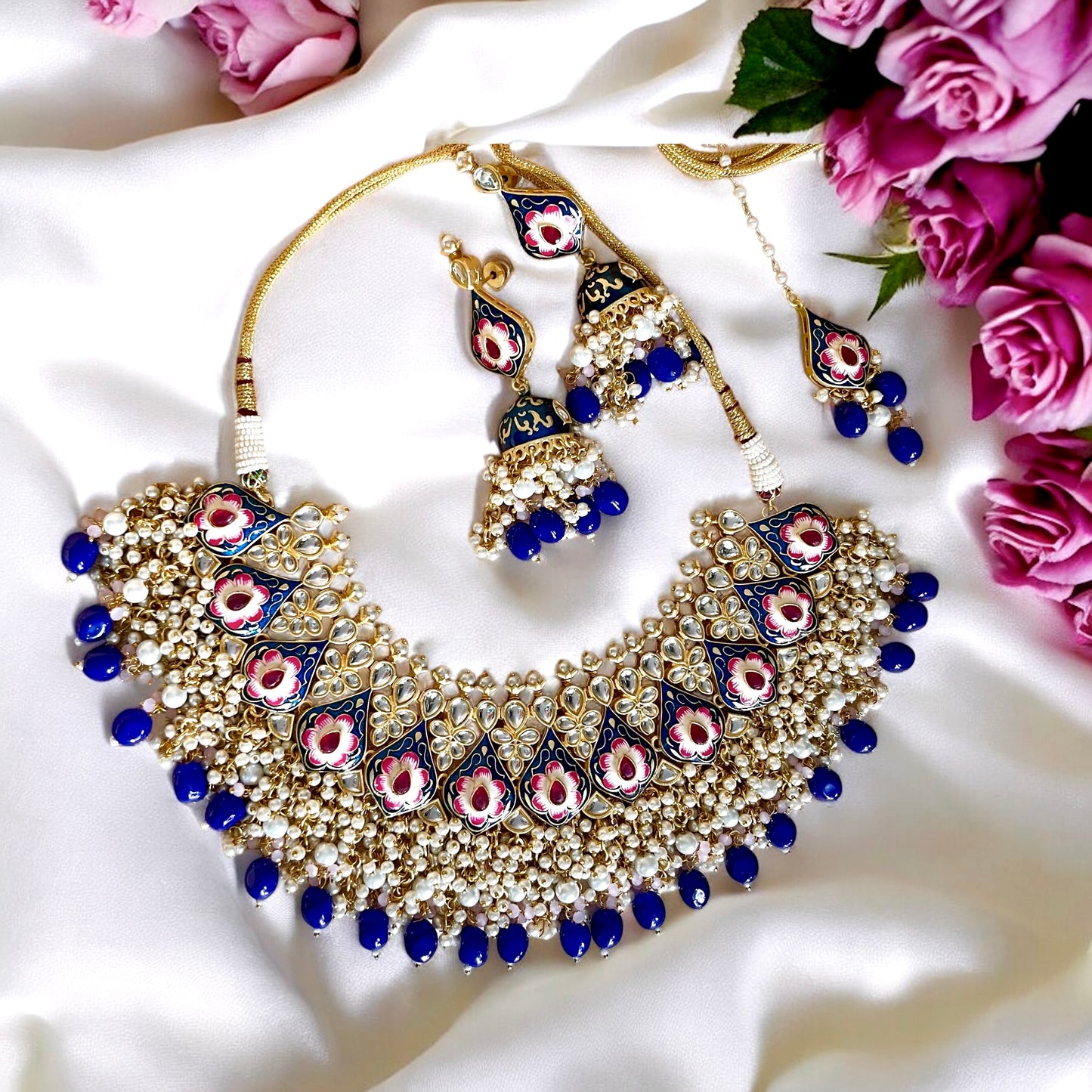 BLUE TRITHI NECKLACE SET