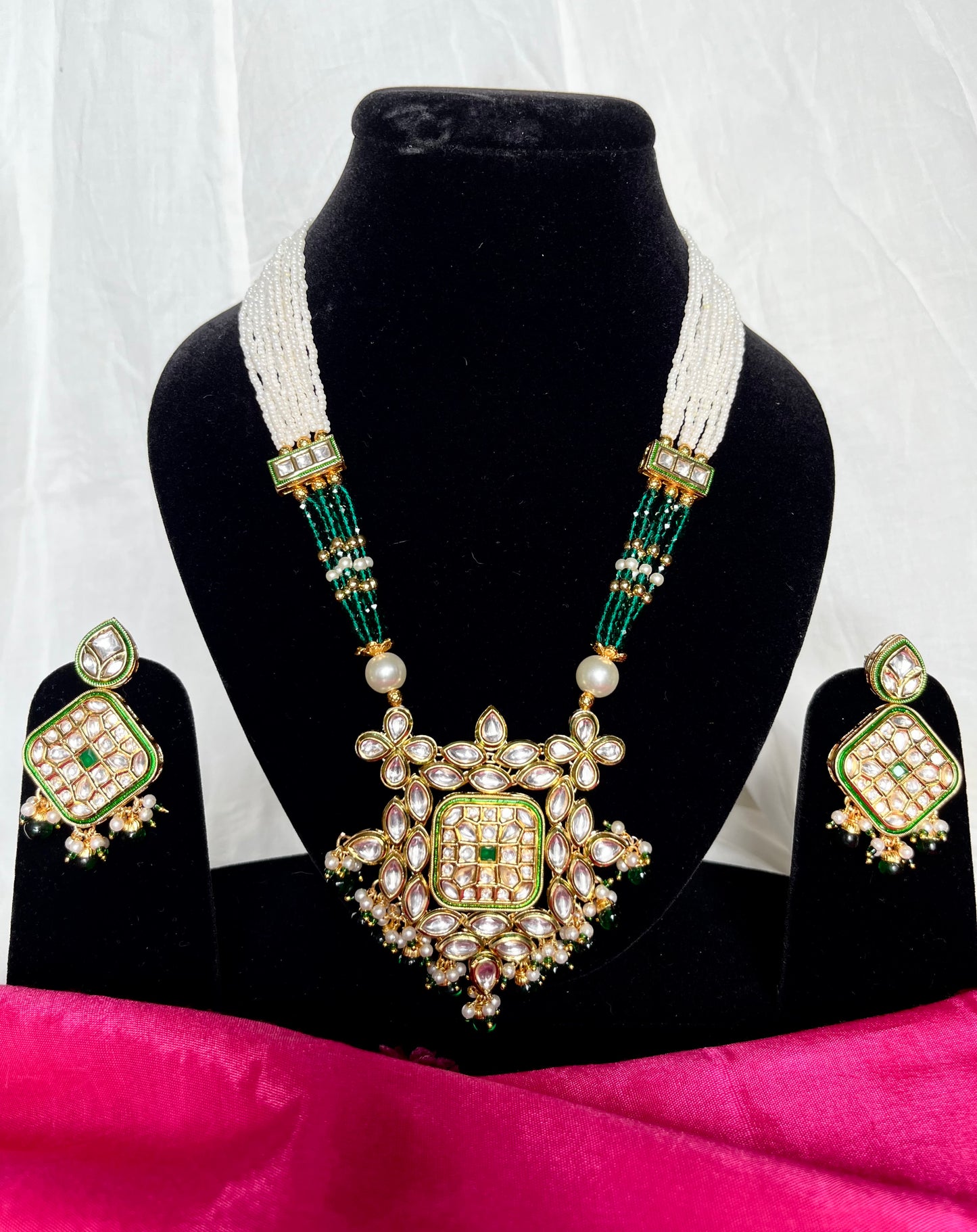 EMERALD RAMA NECKLACE SET