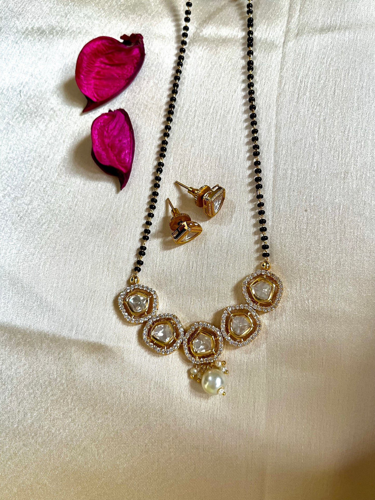 GOLDEN SHAINA MANGALSUTRA SET