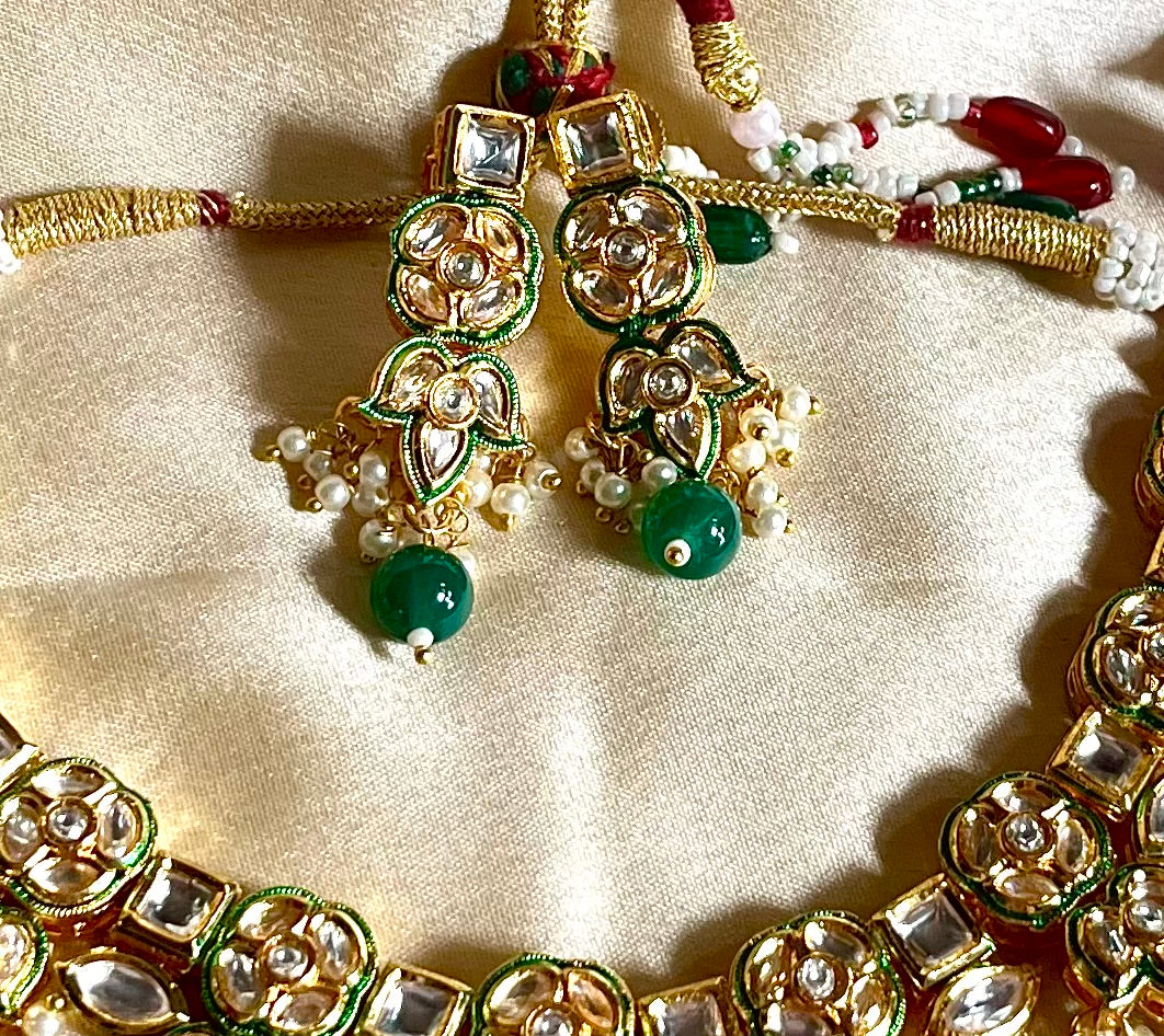 EMERALD MAYA NECKLACE SET