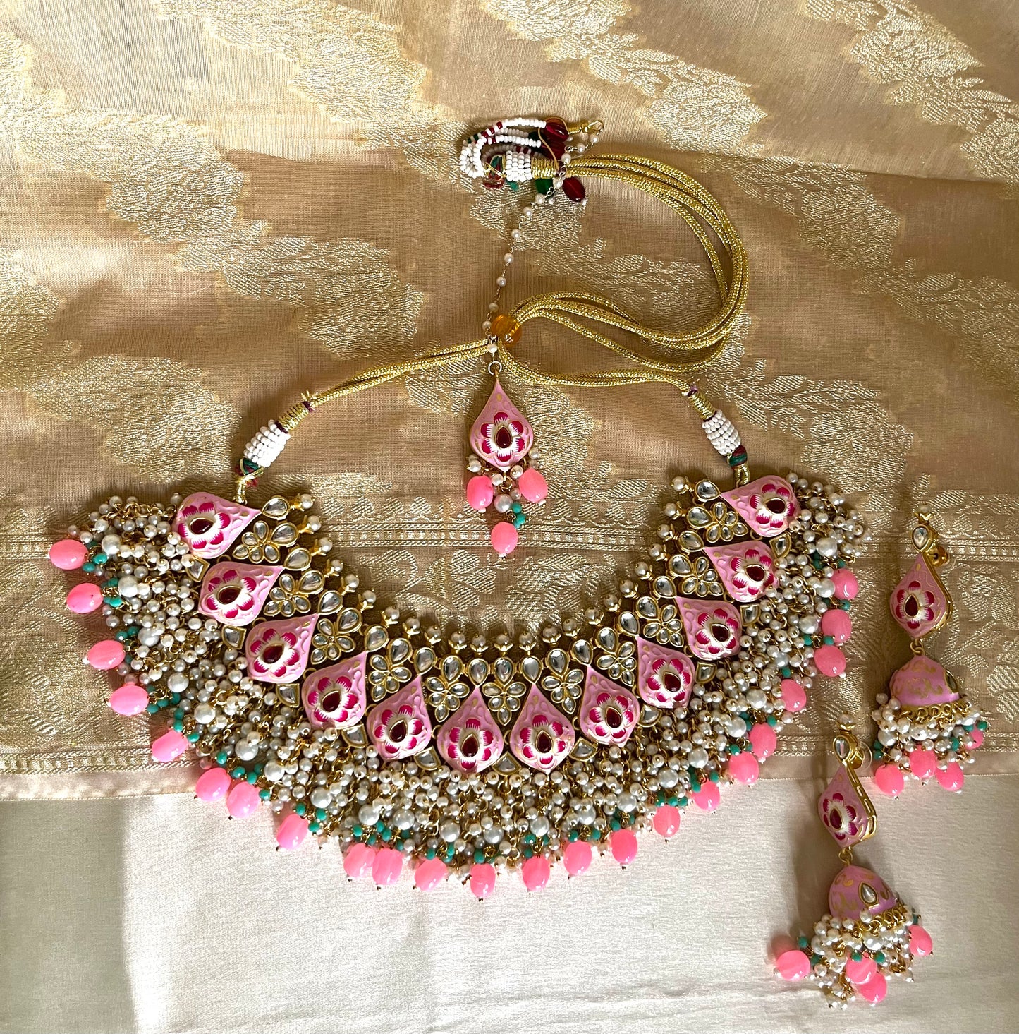 PINK AARNA NECKLACE SET