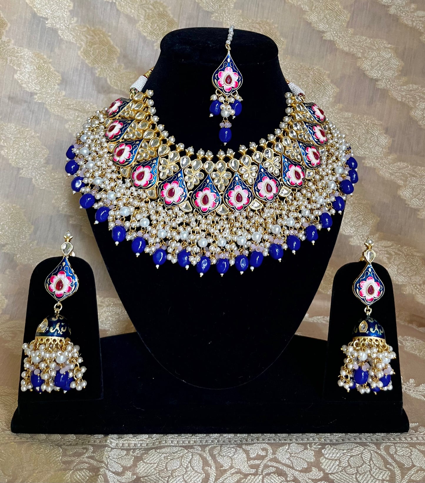 BLUE TRITHI NECKLACE SET