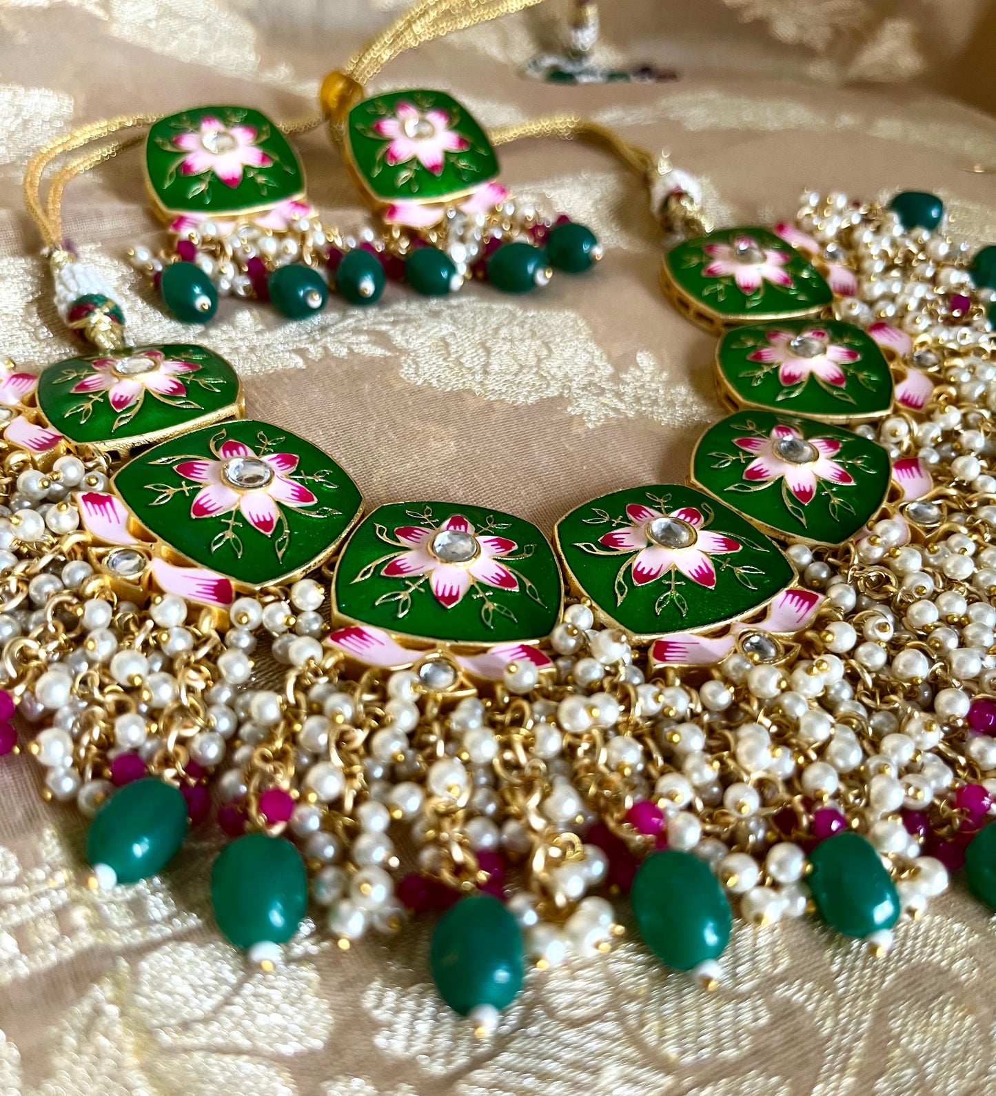 EMERALD AADHYA NECKLACE SET