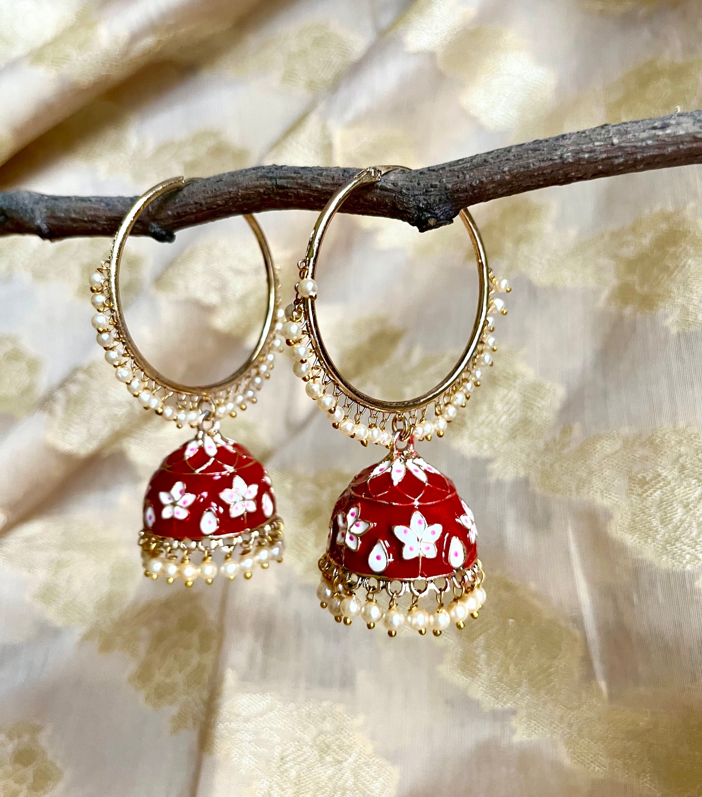 MAROON ZOYA JHUMKIS