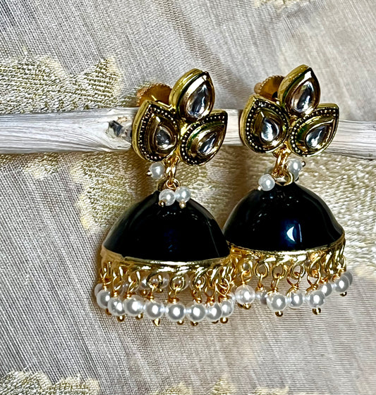 BLACK AASHNA JHUMKIS