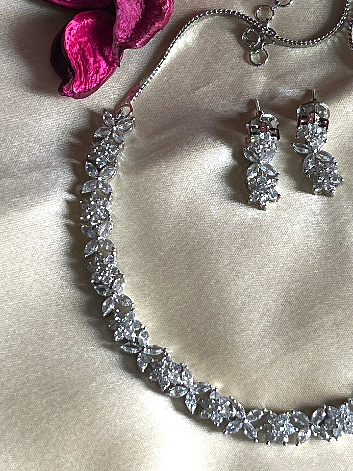 SILVER ANAISHA ZIRCONIA NECKLACE SET