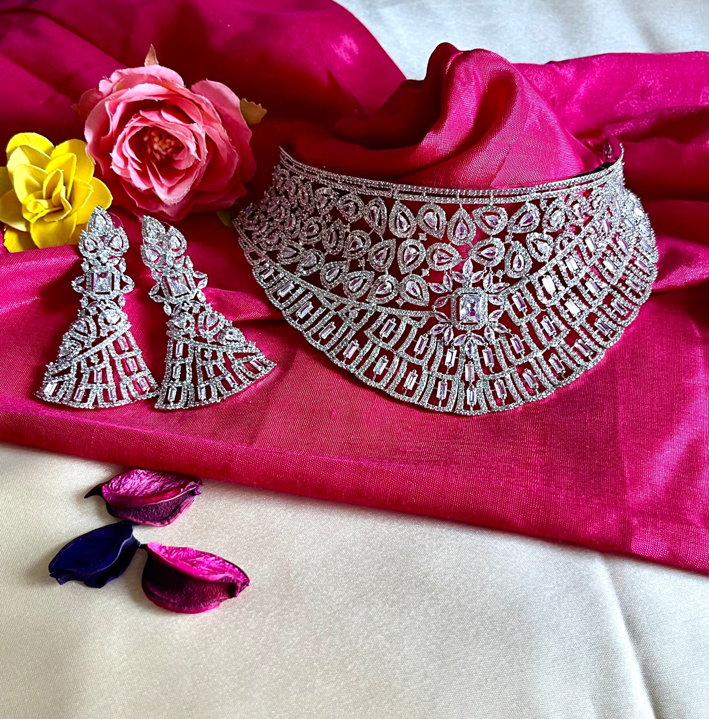 SILVER INAYA CHOKER SET