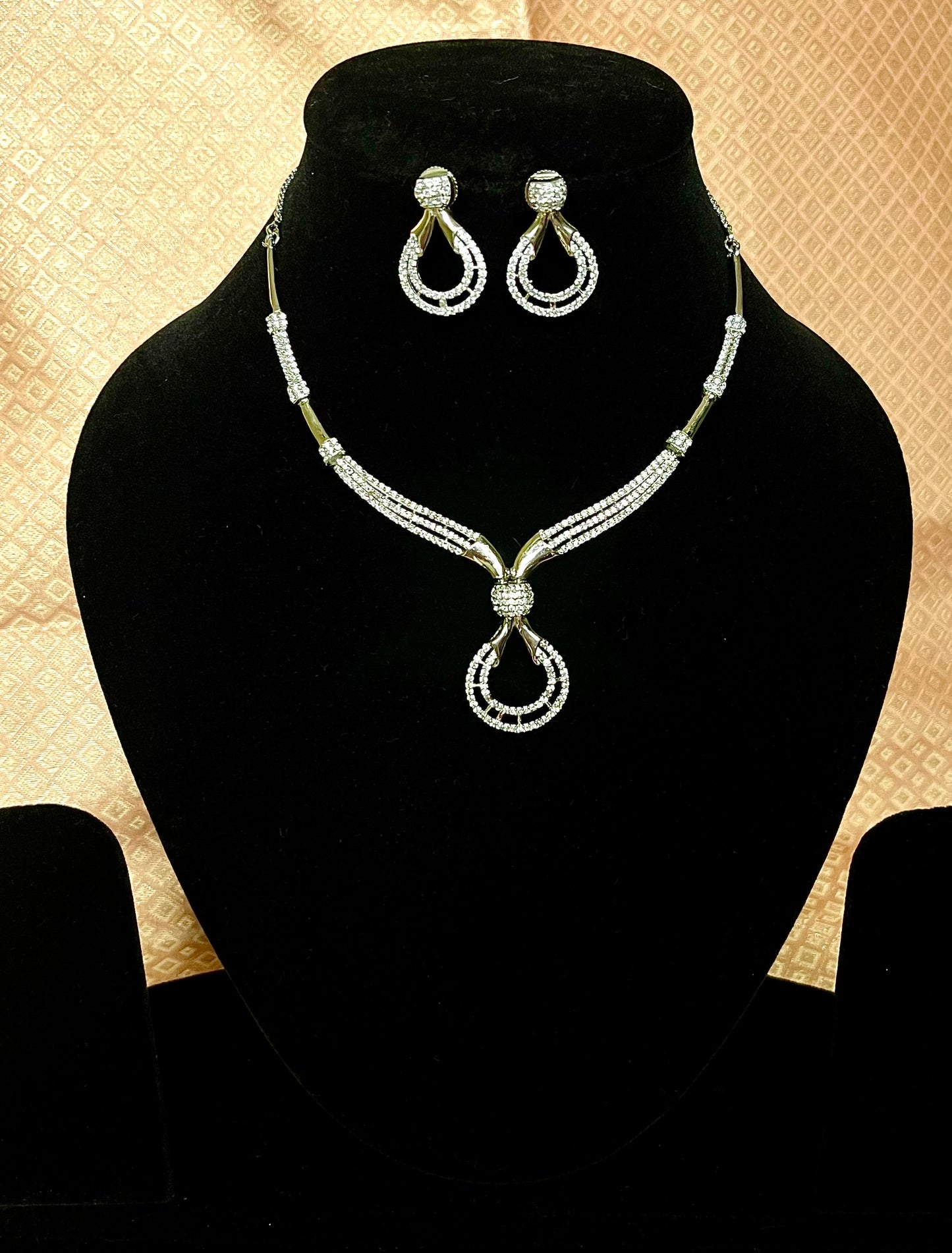 SILVER JENNY ZIRCONIA NECKLACE SET