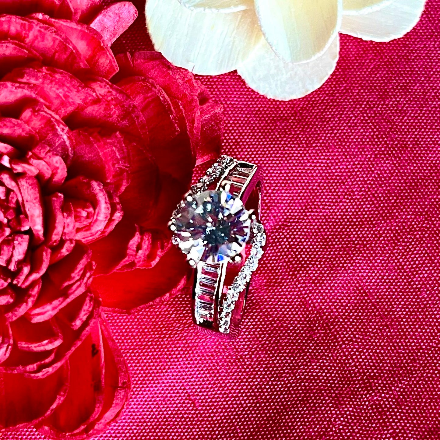 SILVER SCARLETT ZIRCONIA RING