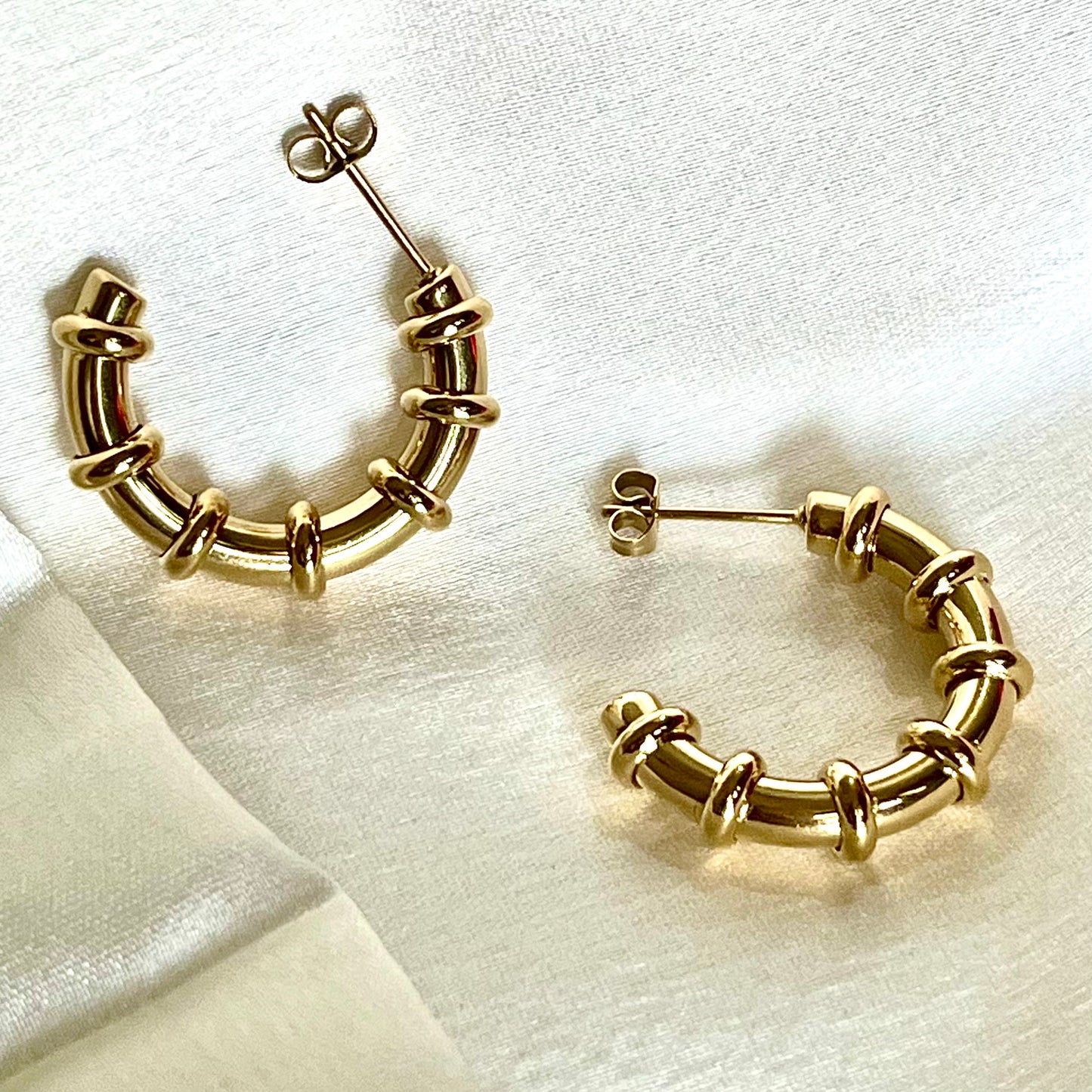 SUNKISSED GOLD HOOPS 111-0020