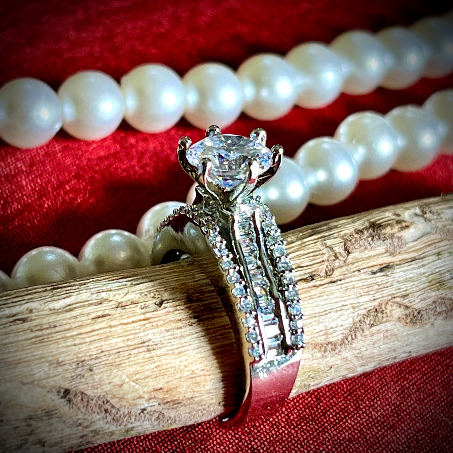 SILVER VICTORIA ZIRCONIA RING