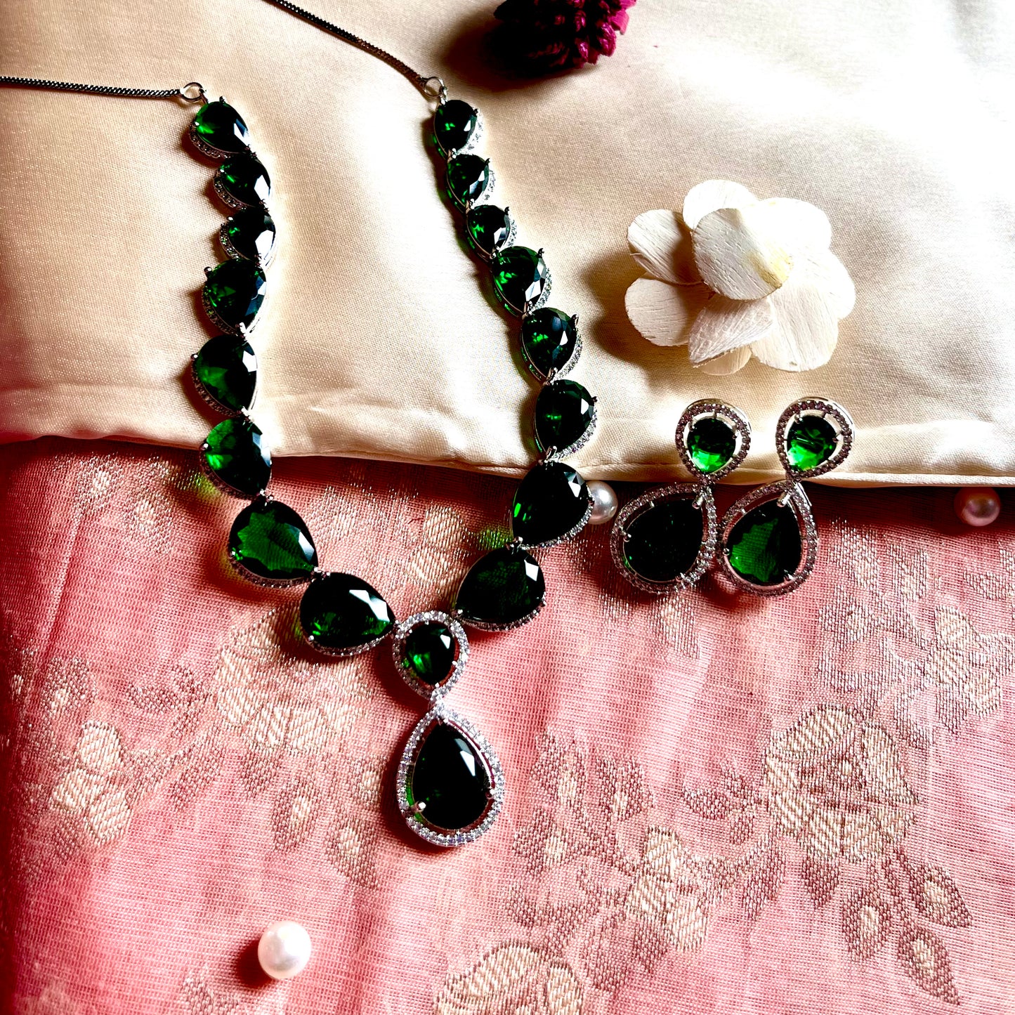 EMERALD AUTUMN NECKLACE SET