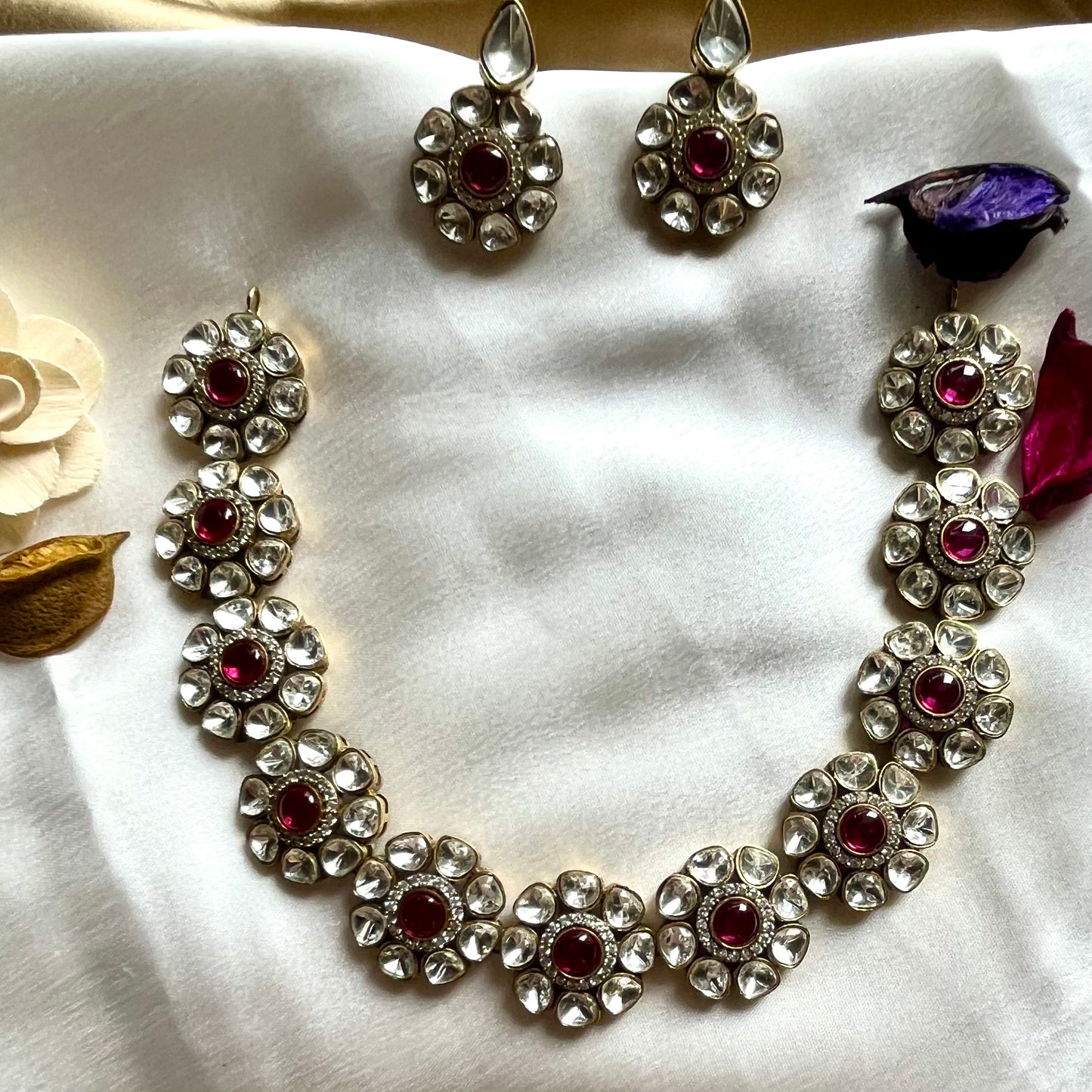 RANI GAURI CHOKER SET