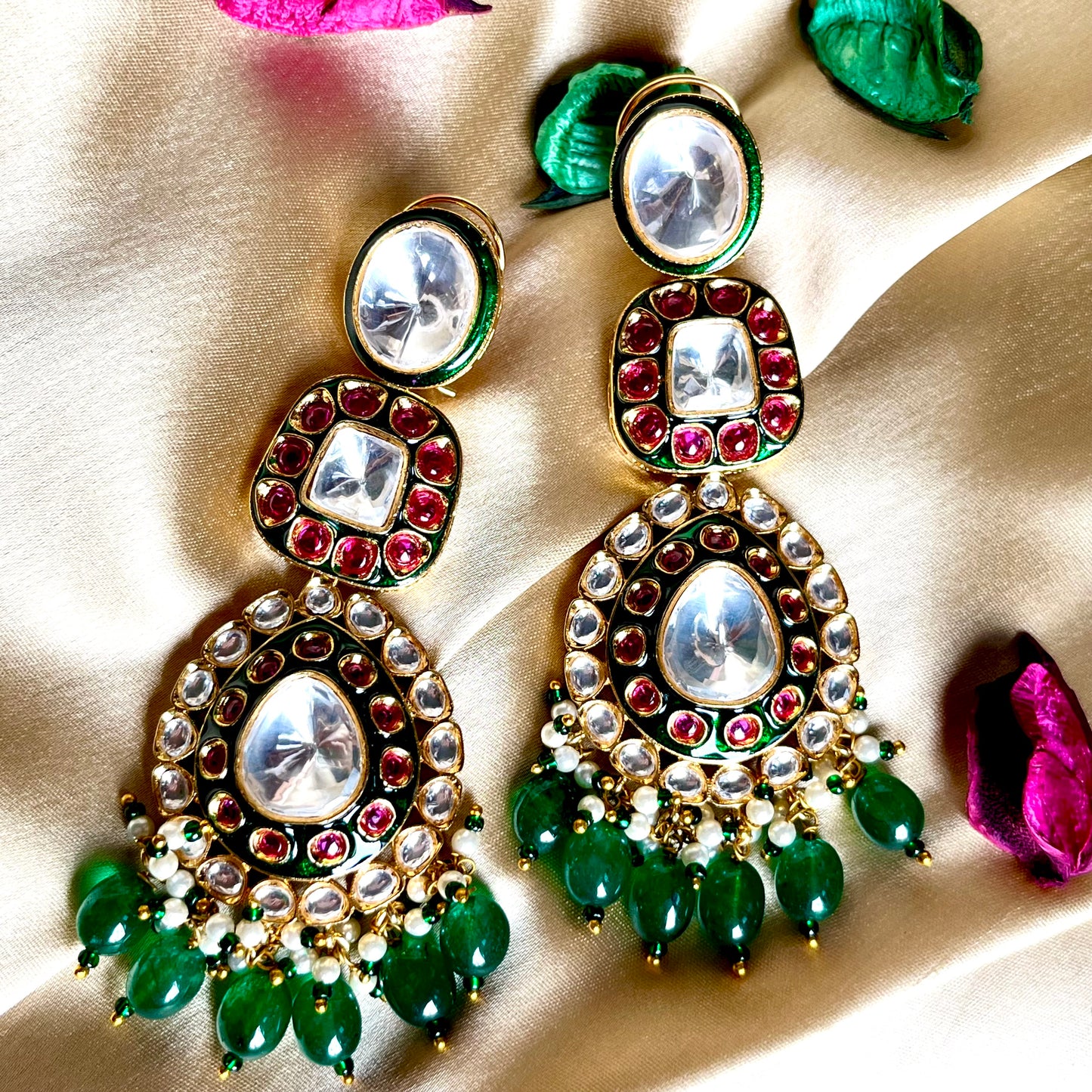 EMERALD TYAANI KUNDAN EARRING