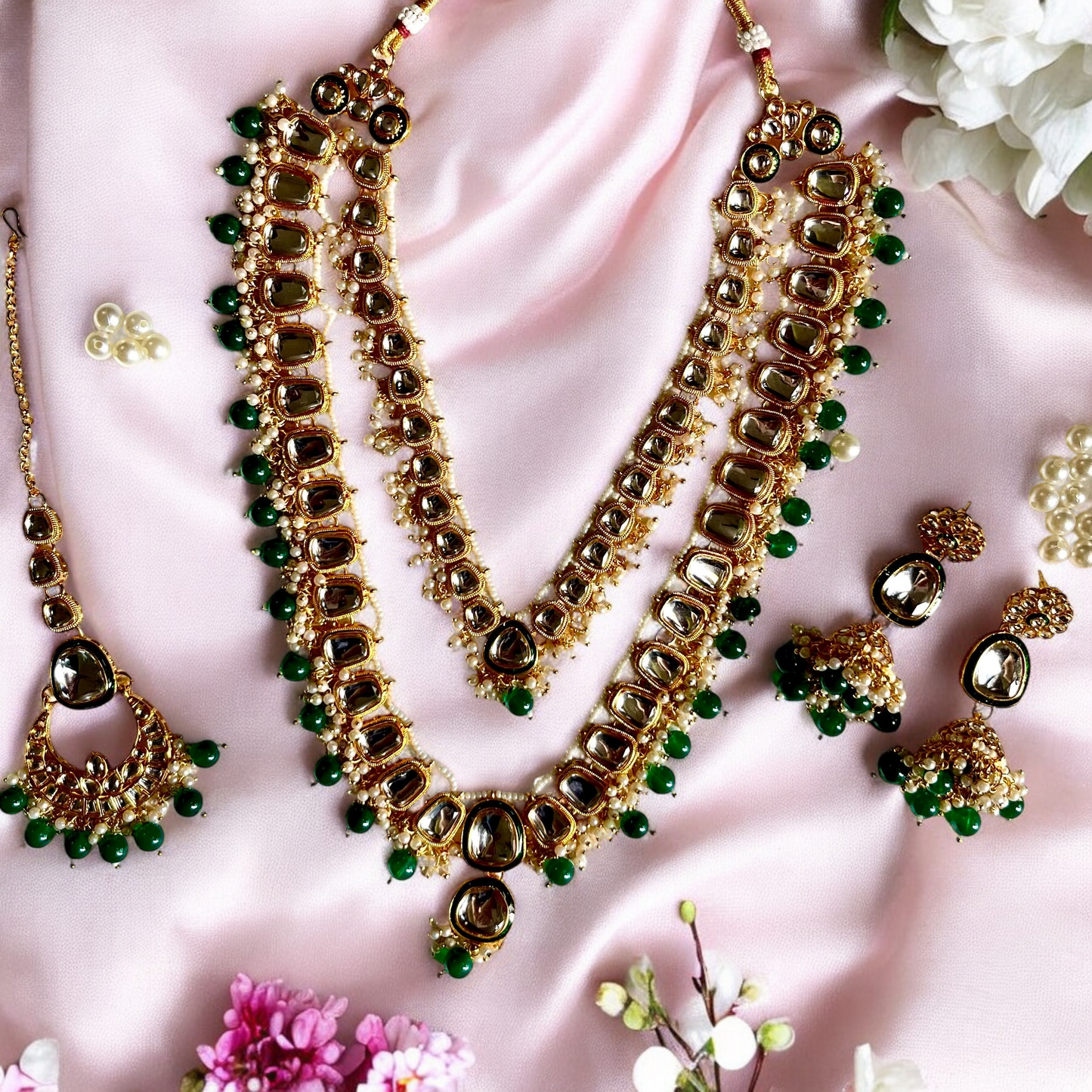 EMERALD SHYAMLI NECKLACE SET