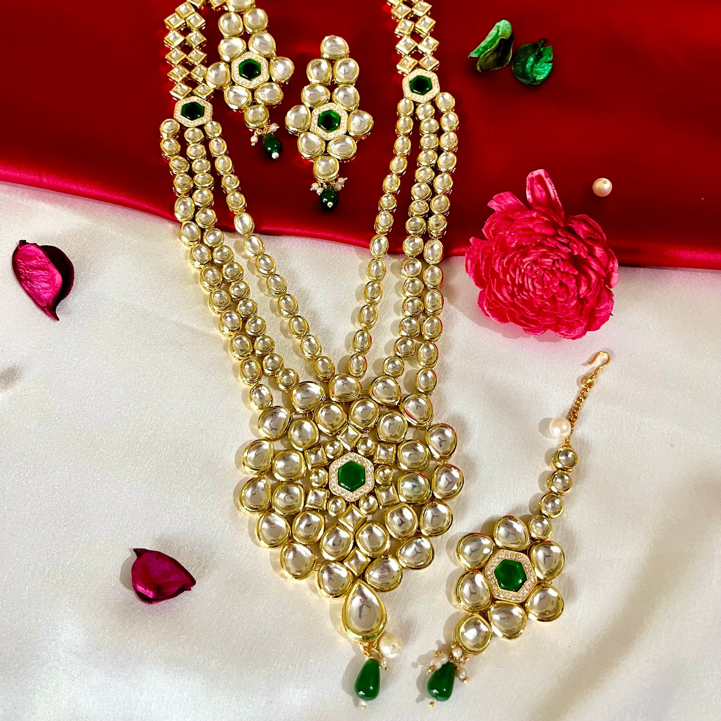 GOLDEN EMERALD RANI NECKLACE