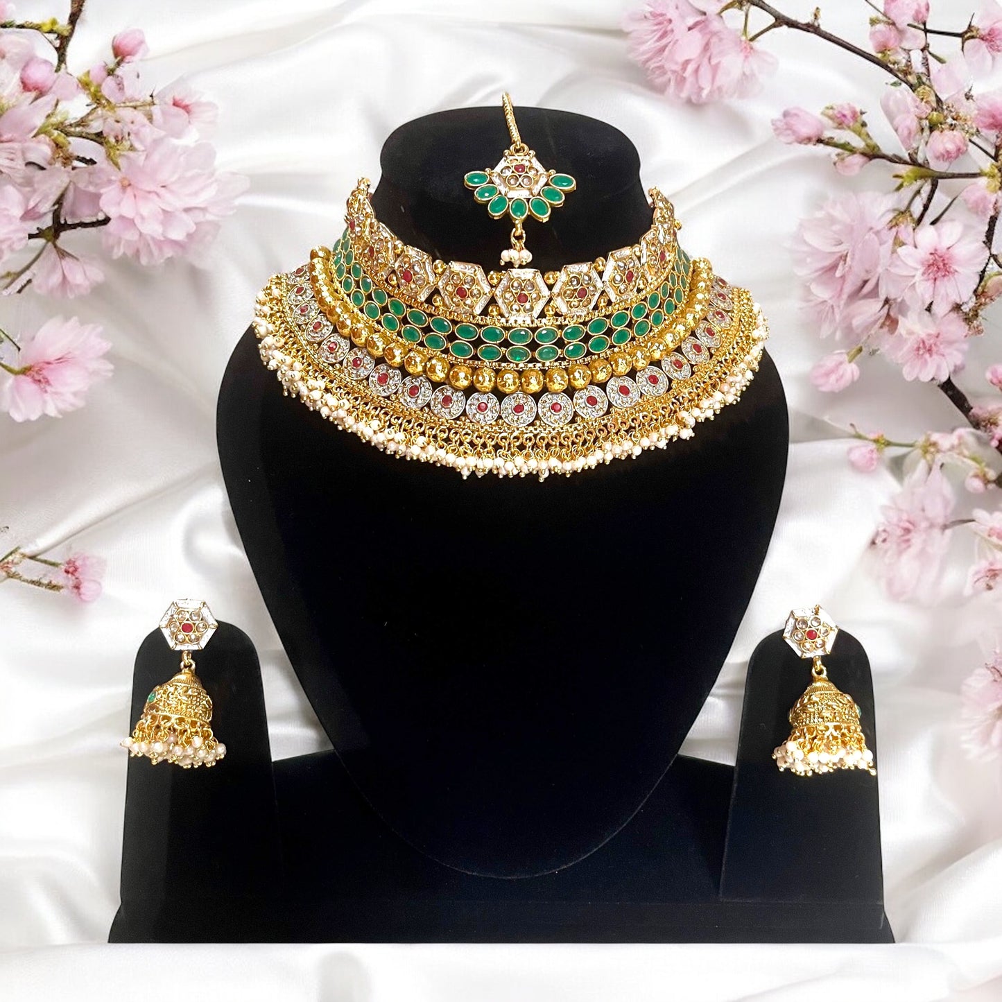 EMERALD RAJRANI CHOKER SET