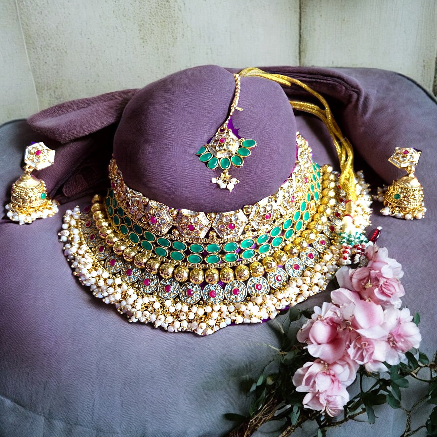 EMERALD RAJRANI CHOKER SET