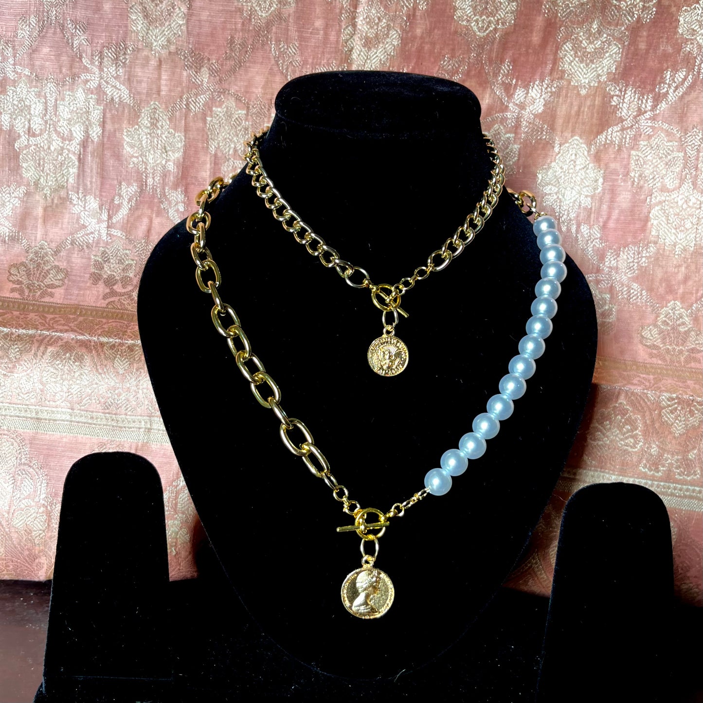 GOLDCOIN PEARL NECKPIECE