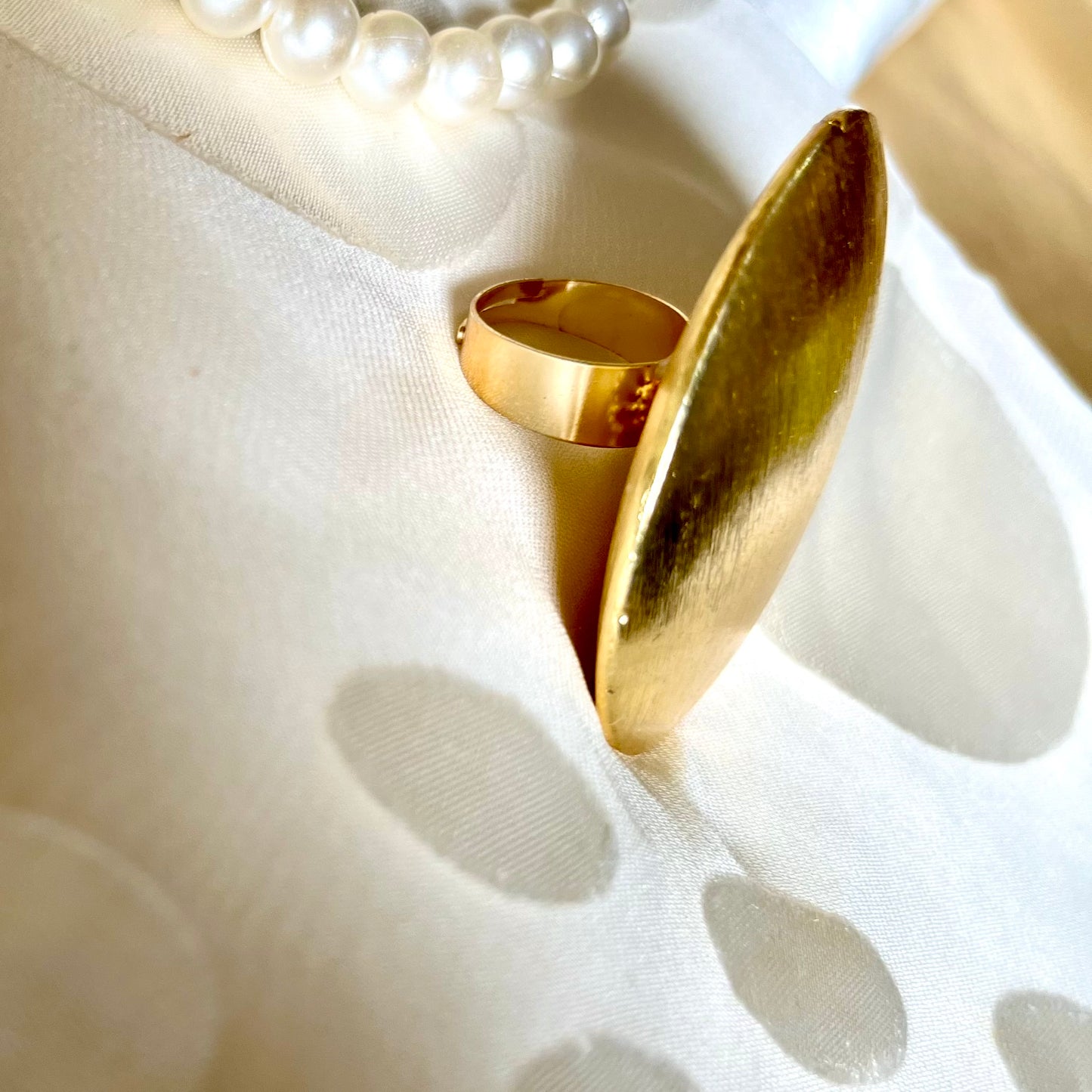 BOLDGOLD STATEMENT RING 111-11