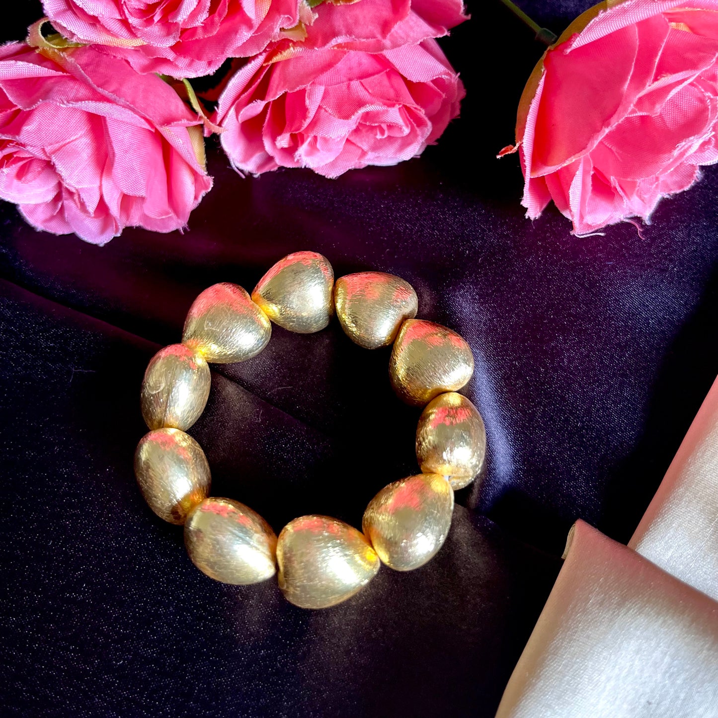 GOLD HUE HEART BRACELET