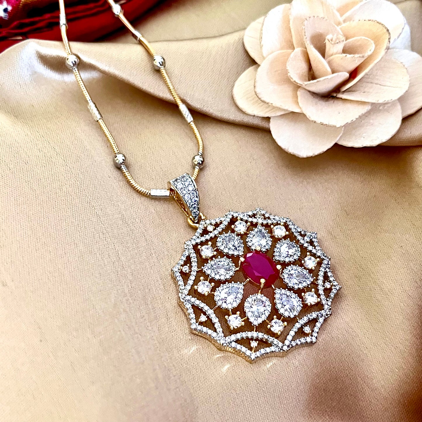 RANI KAVYA PENDANT SET