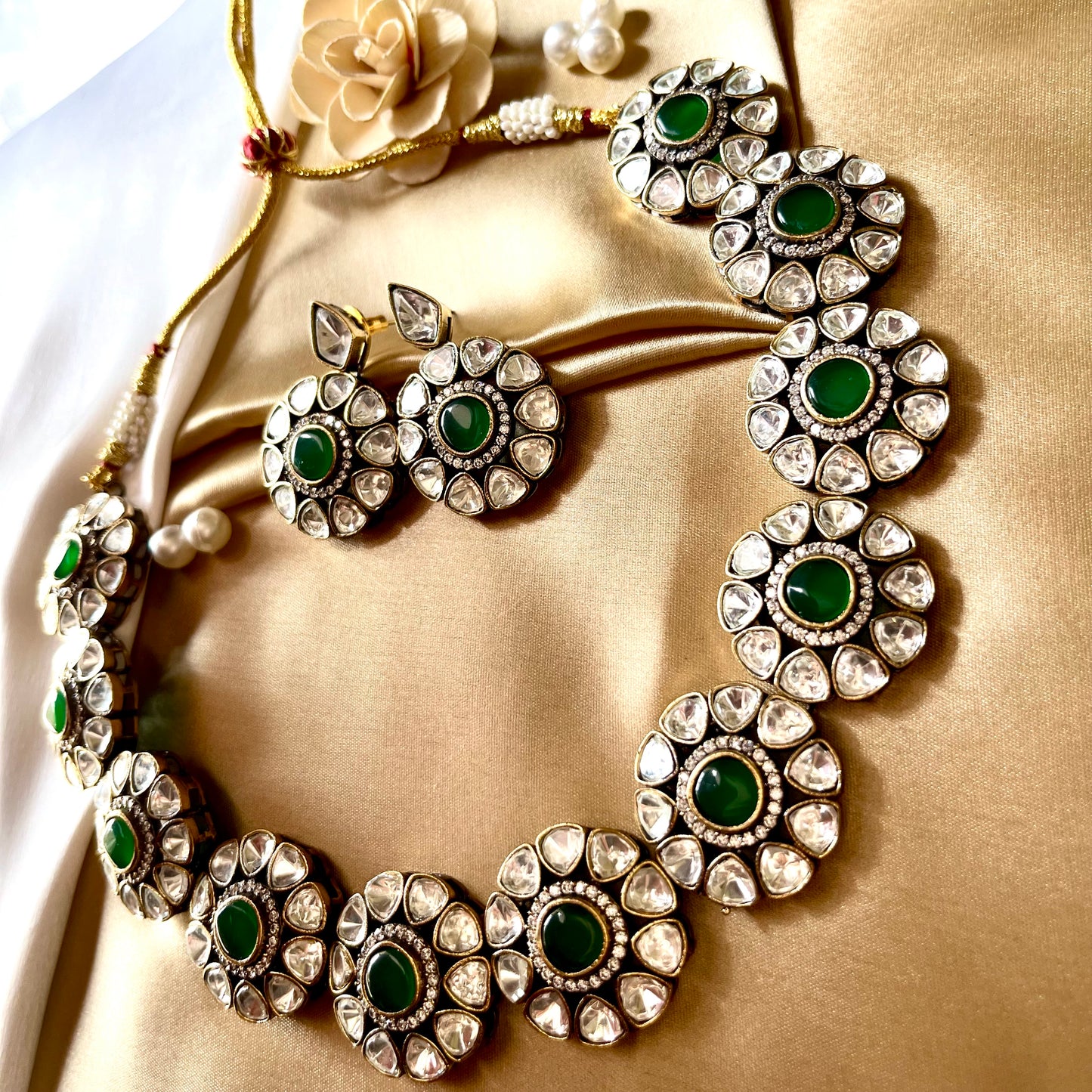 EMERALD GAURI CHOKER SET