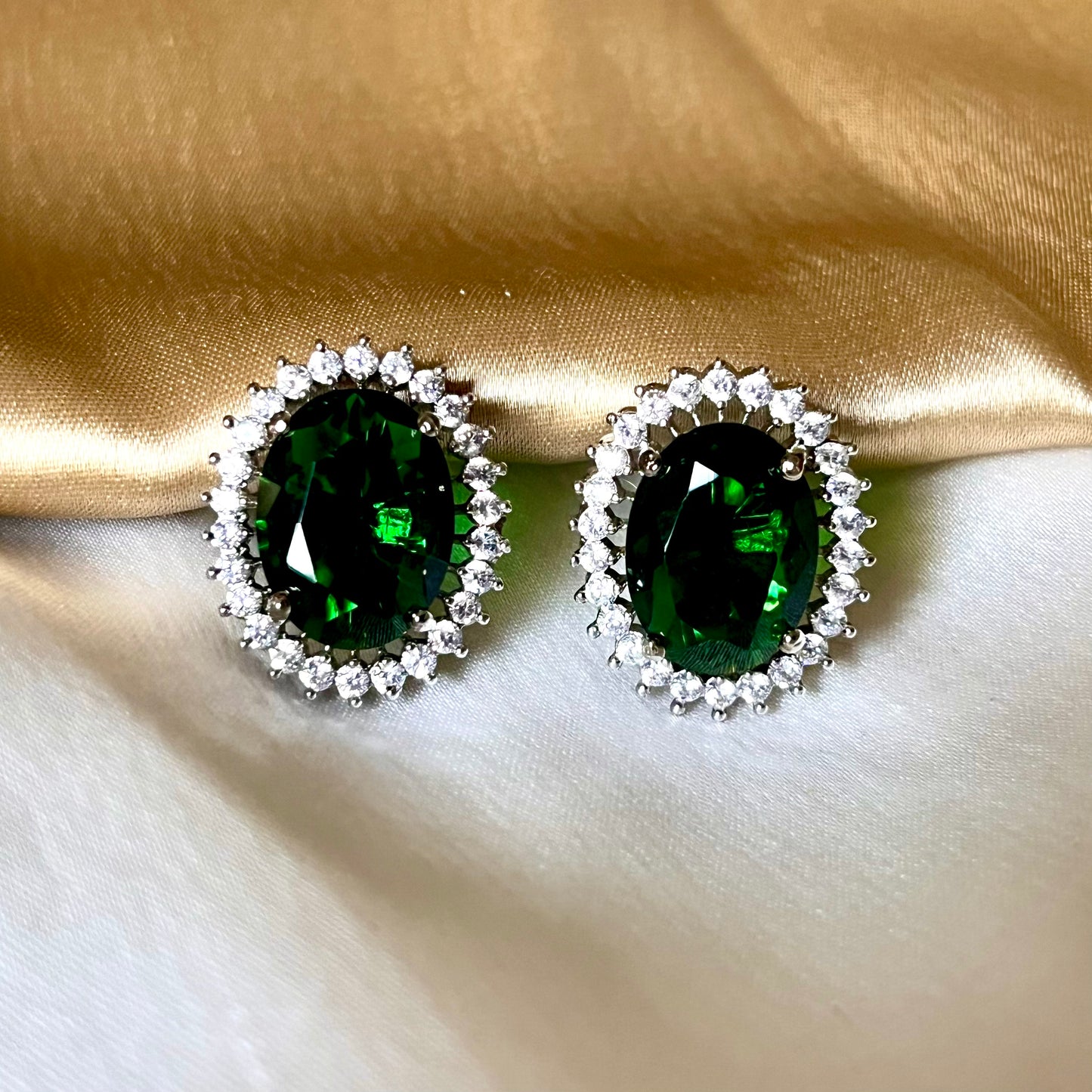 EMERALD AMELIA STUDS