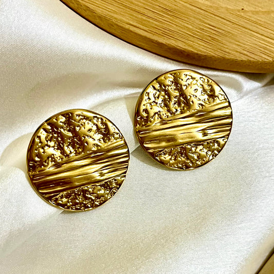 GOLD HAZE STUDS