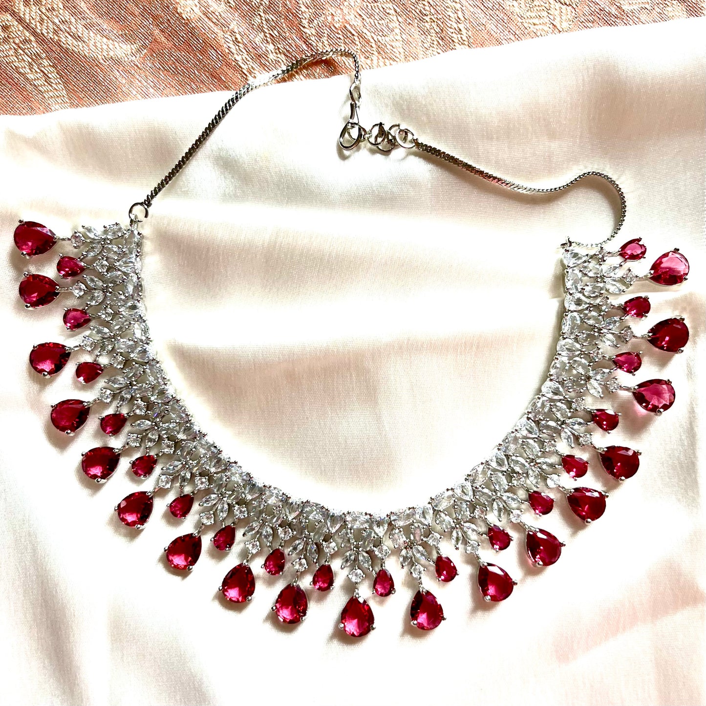 RUBY SHAKIRA NECKLACE SET