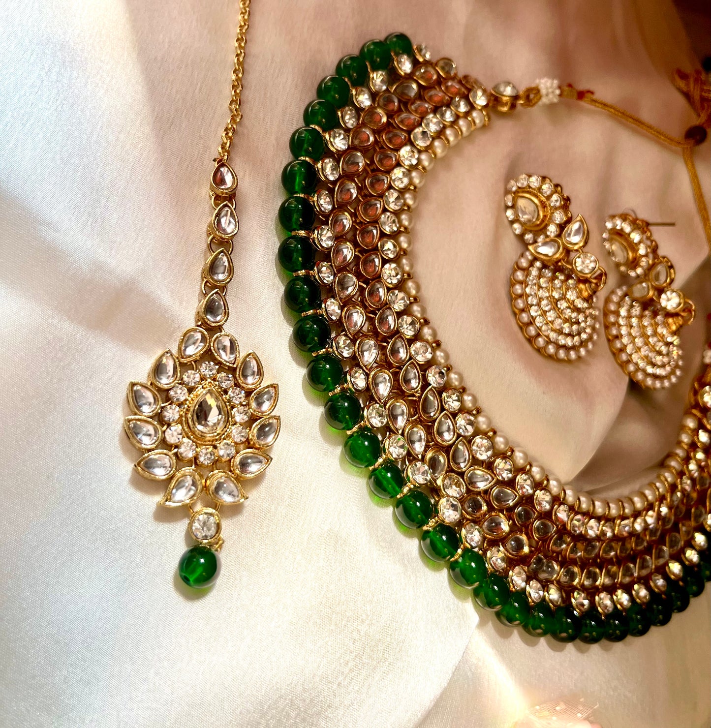 EMERALD DIA NECKLACE SET