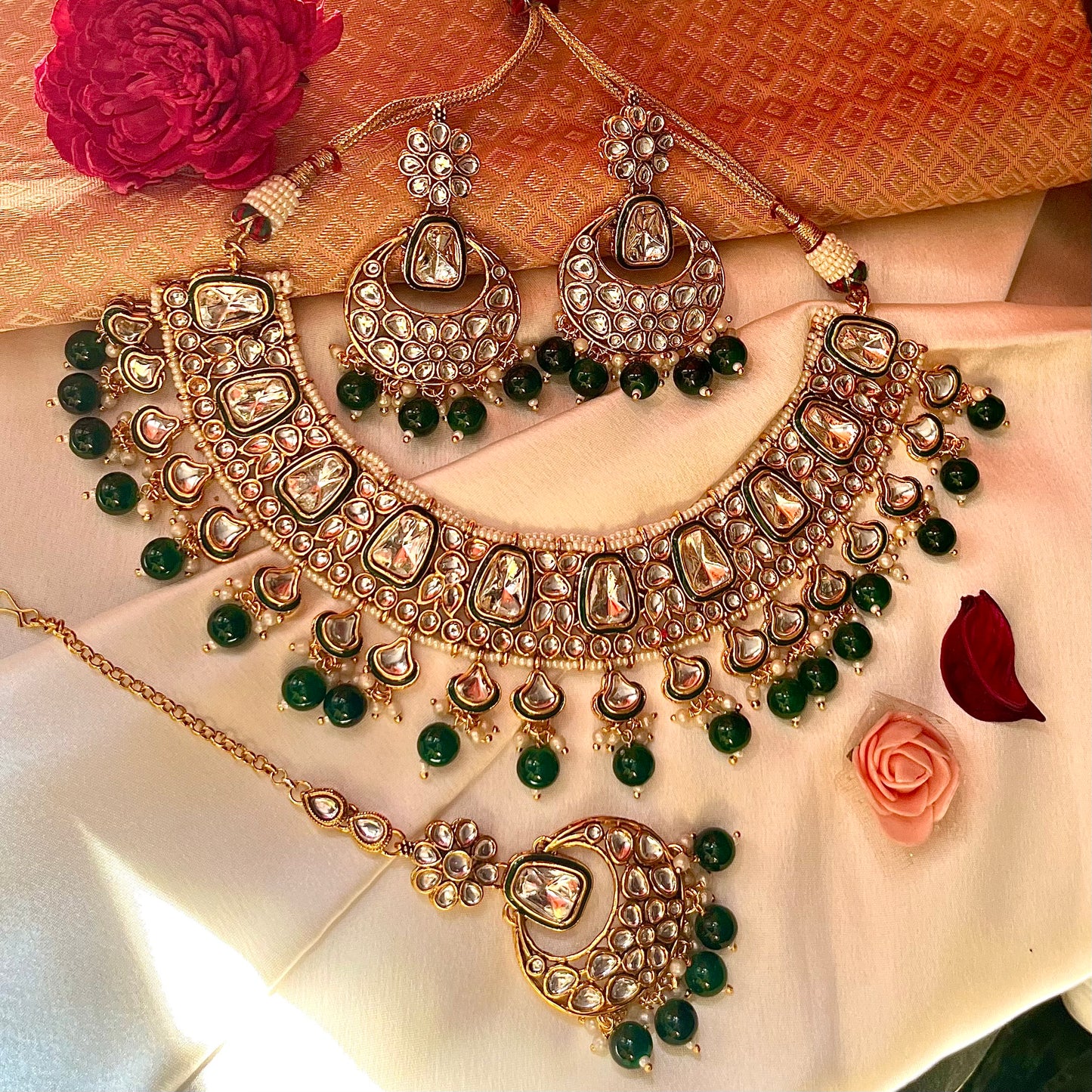 EMERALD KAASHVI NECKLACE SET