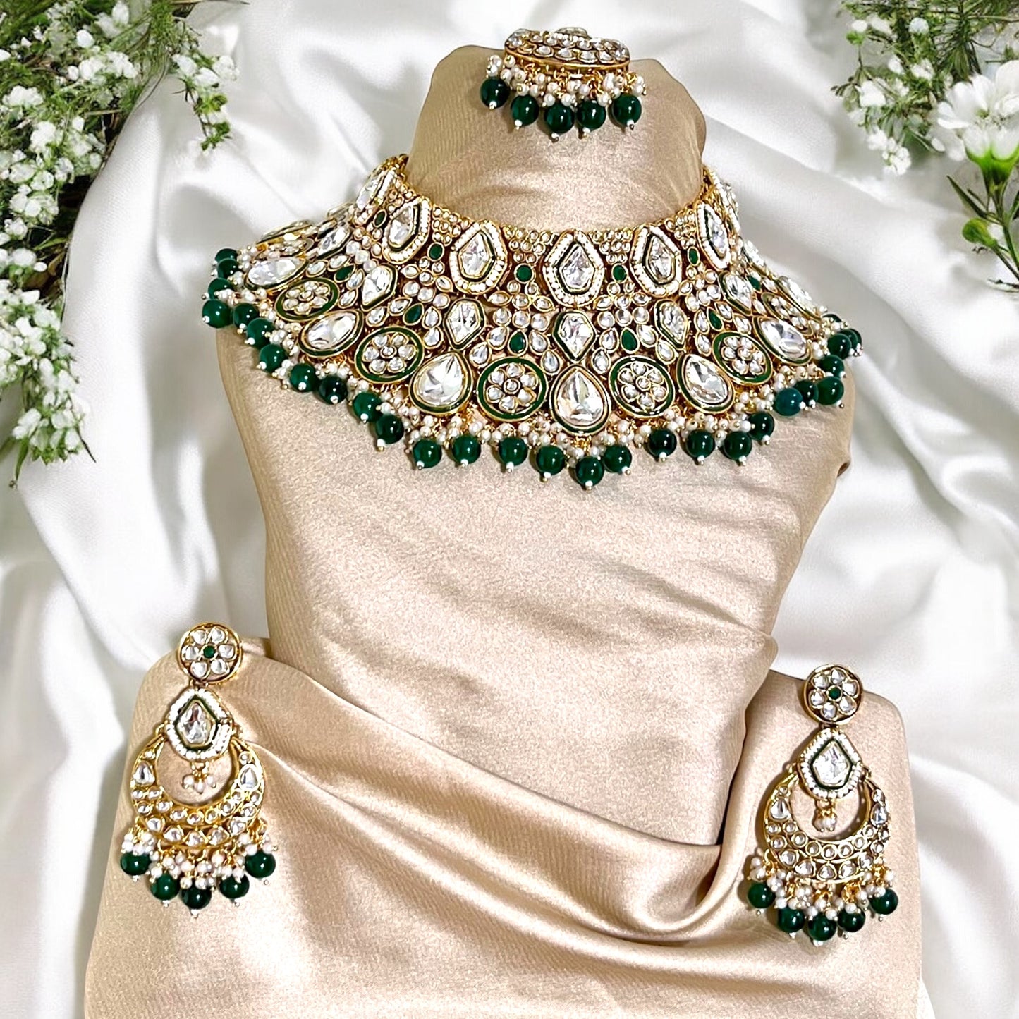 EMERALD PRINCESS NECKLACE SET