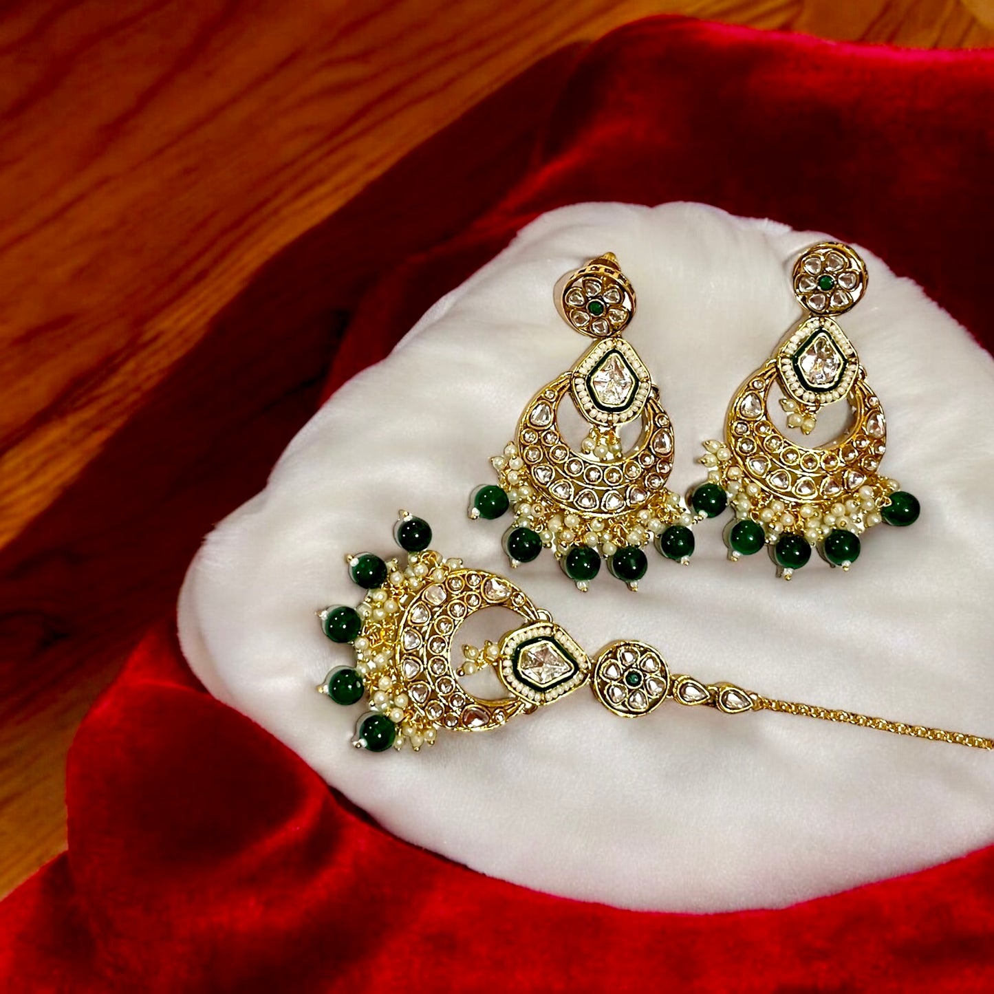 EMERALD PRINCESS NECKLACE SET