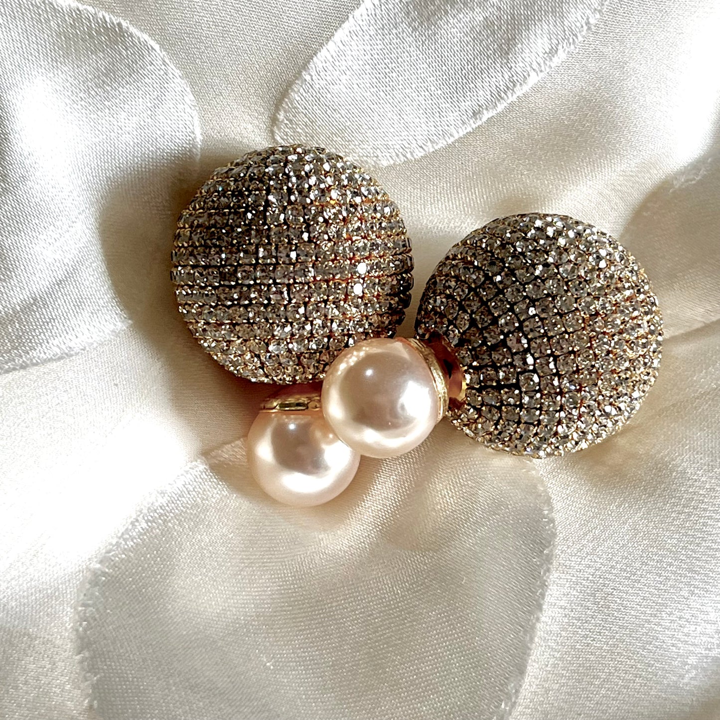 SILVER GLOBE STUDS