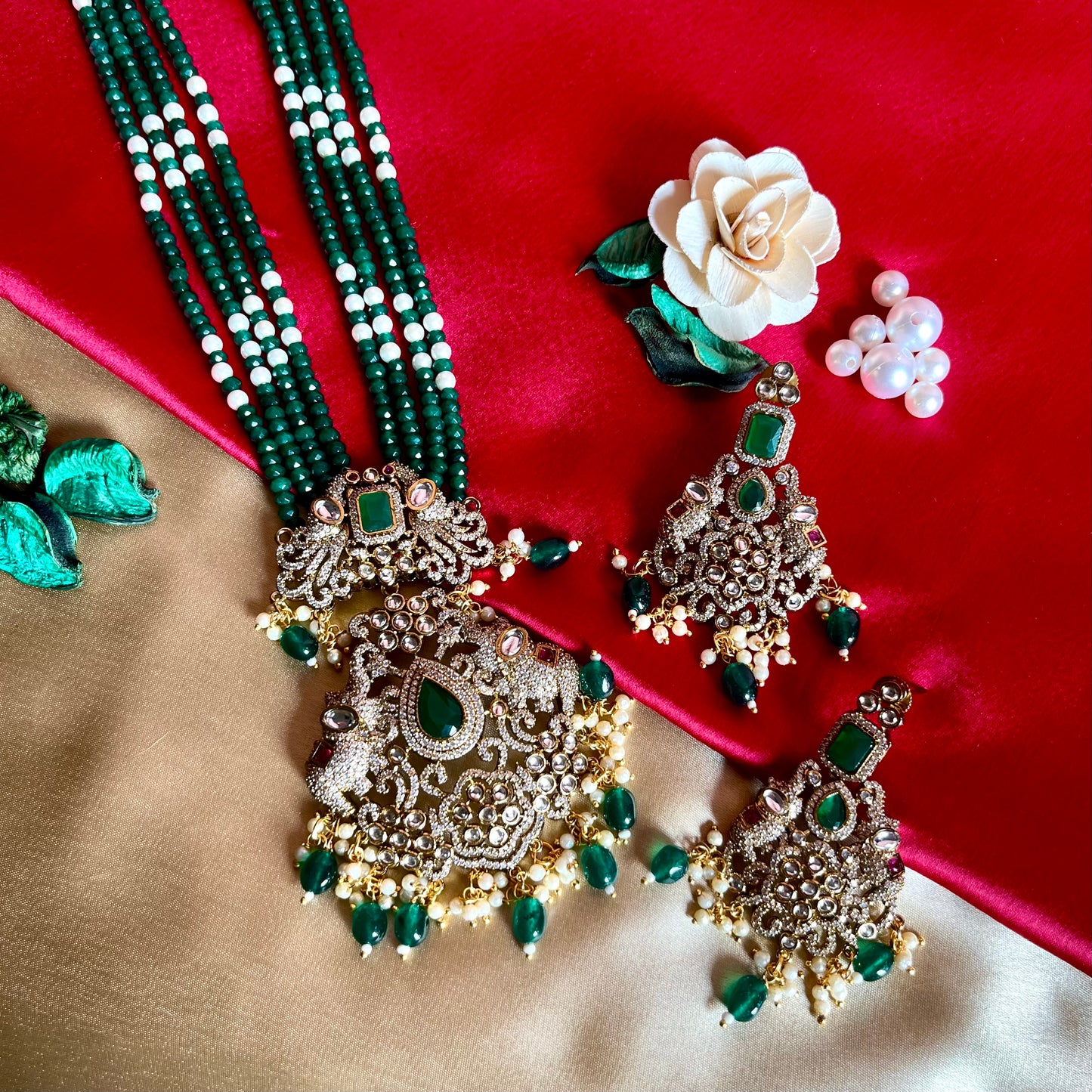 EMERALD NUTAN NECKLACE SET