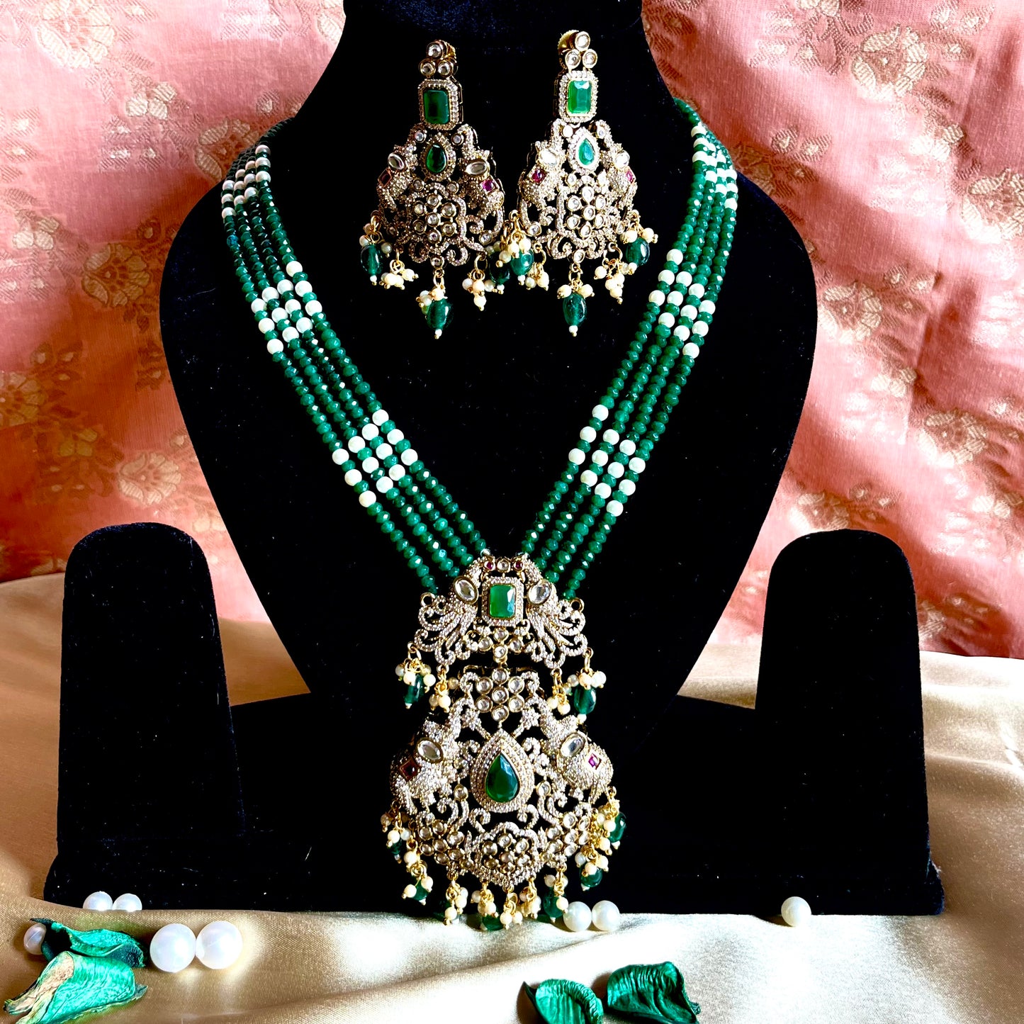 EMERALD NUTAN NECKLACE SET