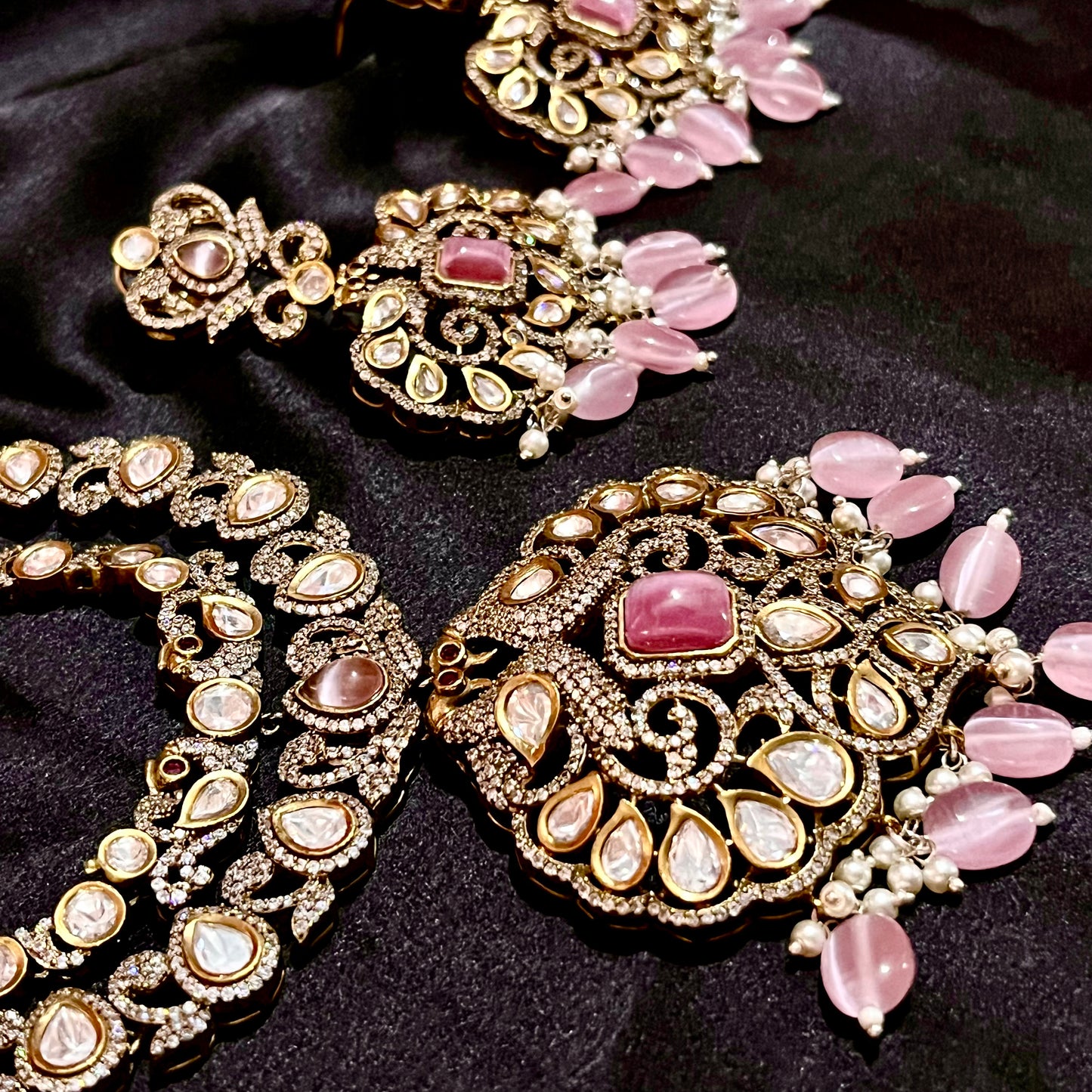 PINK SALONI NECKLACE SET