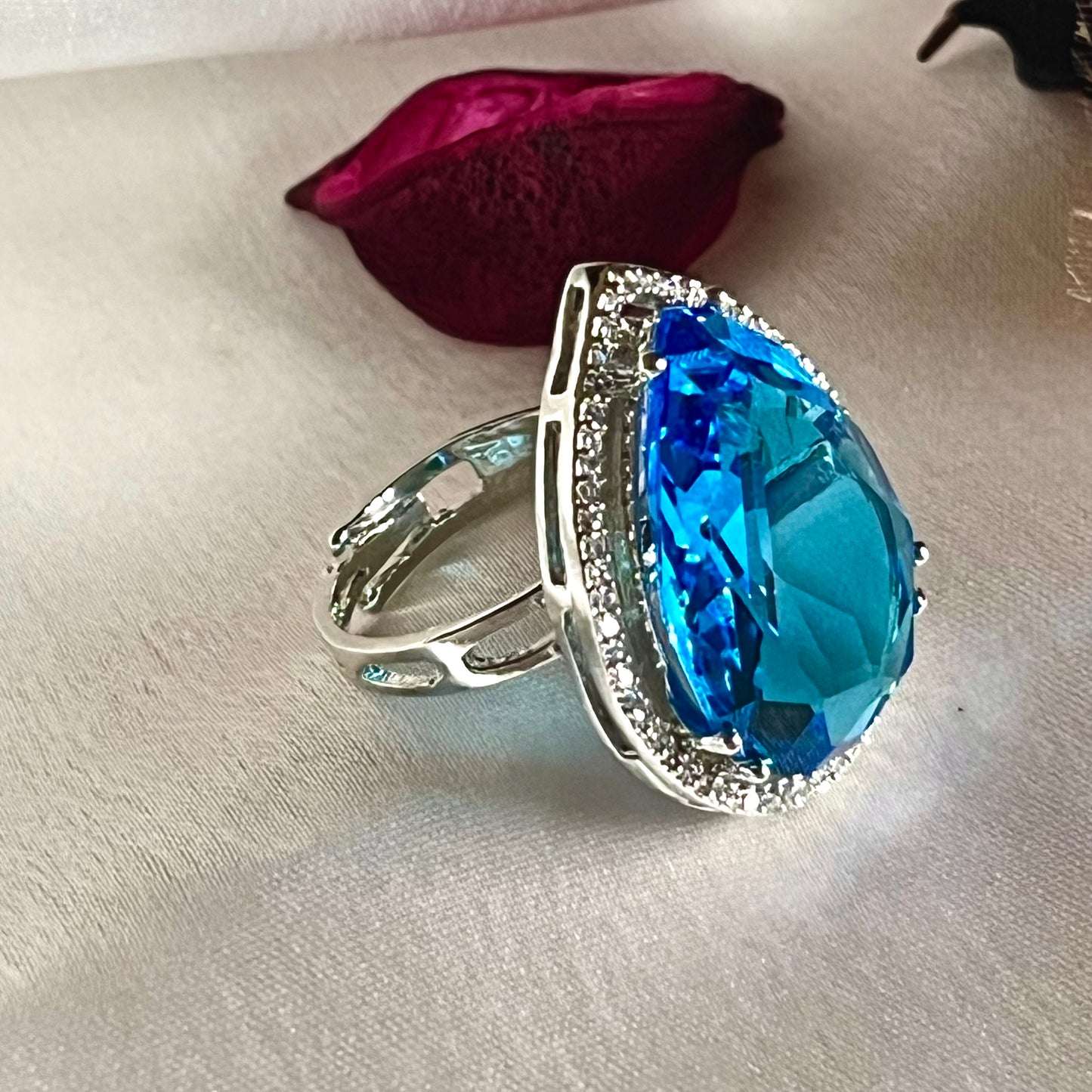 AQUA BELLA ZIRCONIA RING