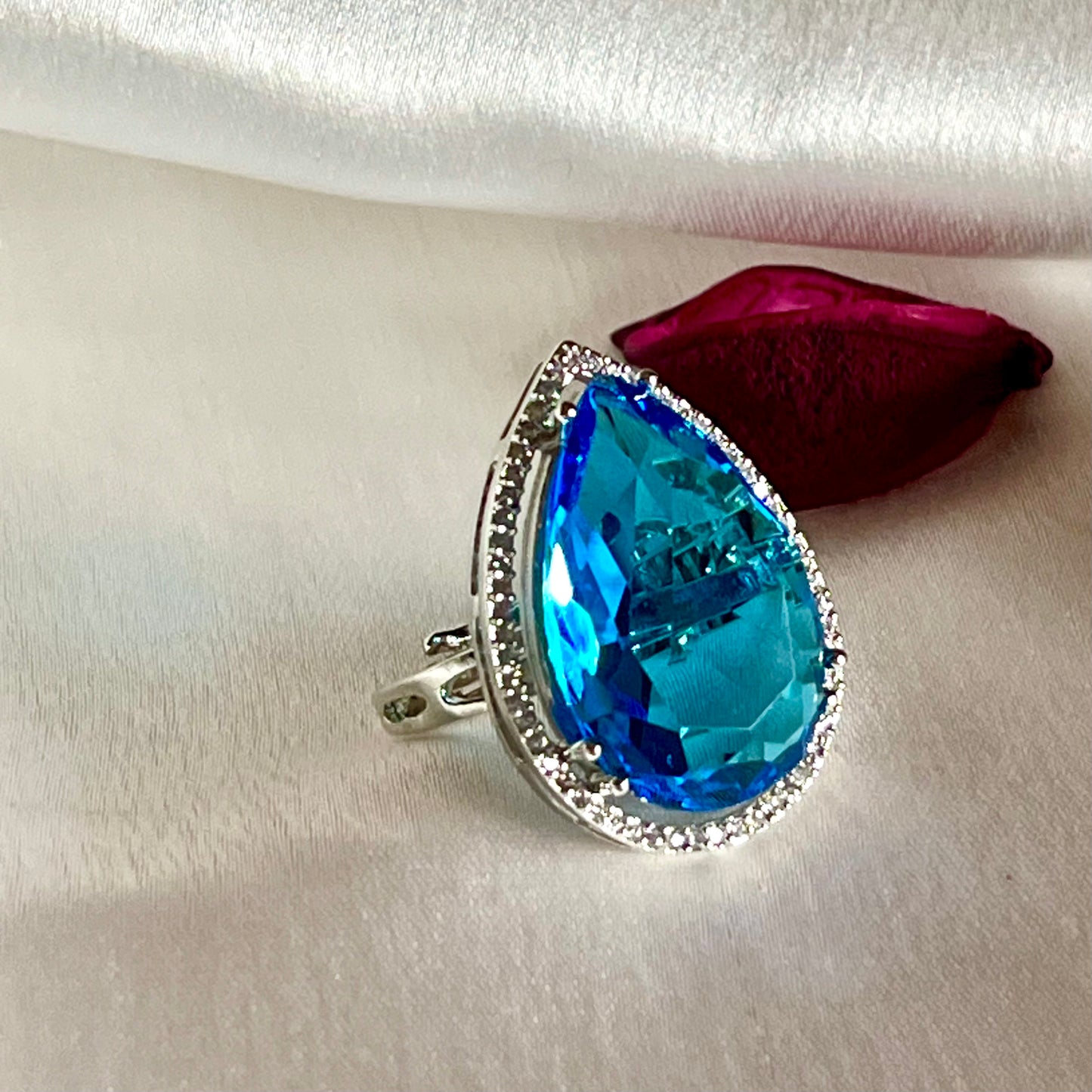 AQUA BELLA ZIRCONIA RING