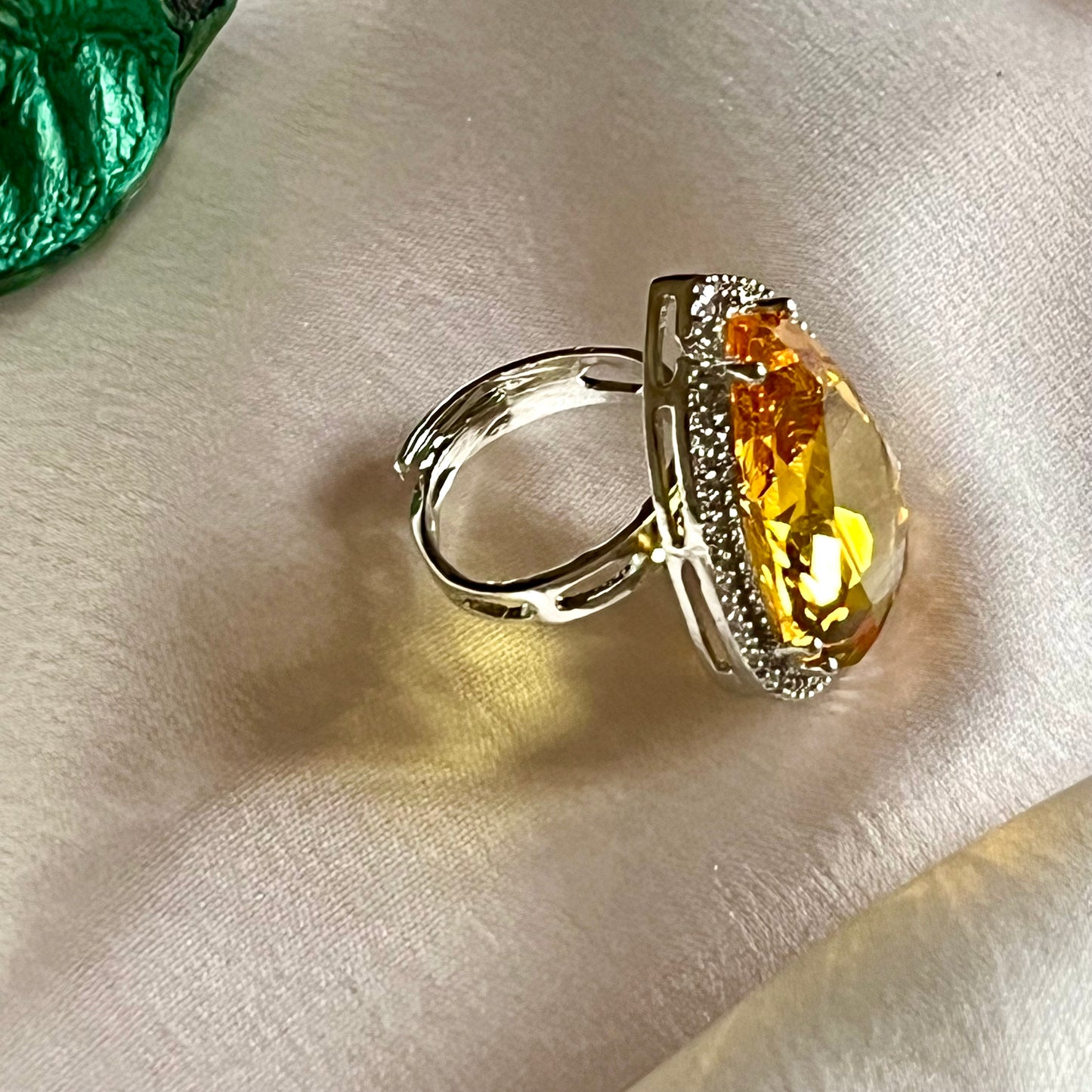 YELLOW BELLA ZIRCONIA RING