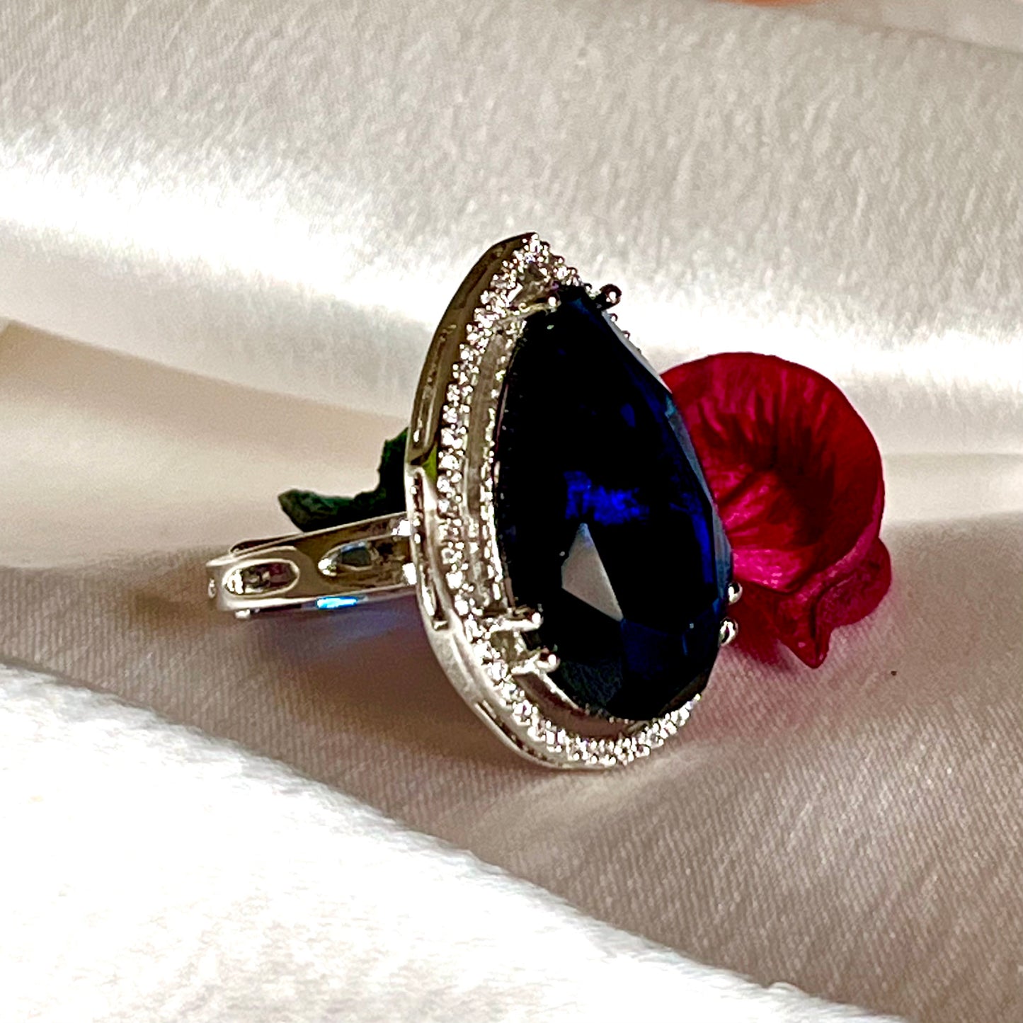 BLUE BELLA ZIRCONIA RING